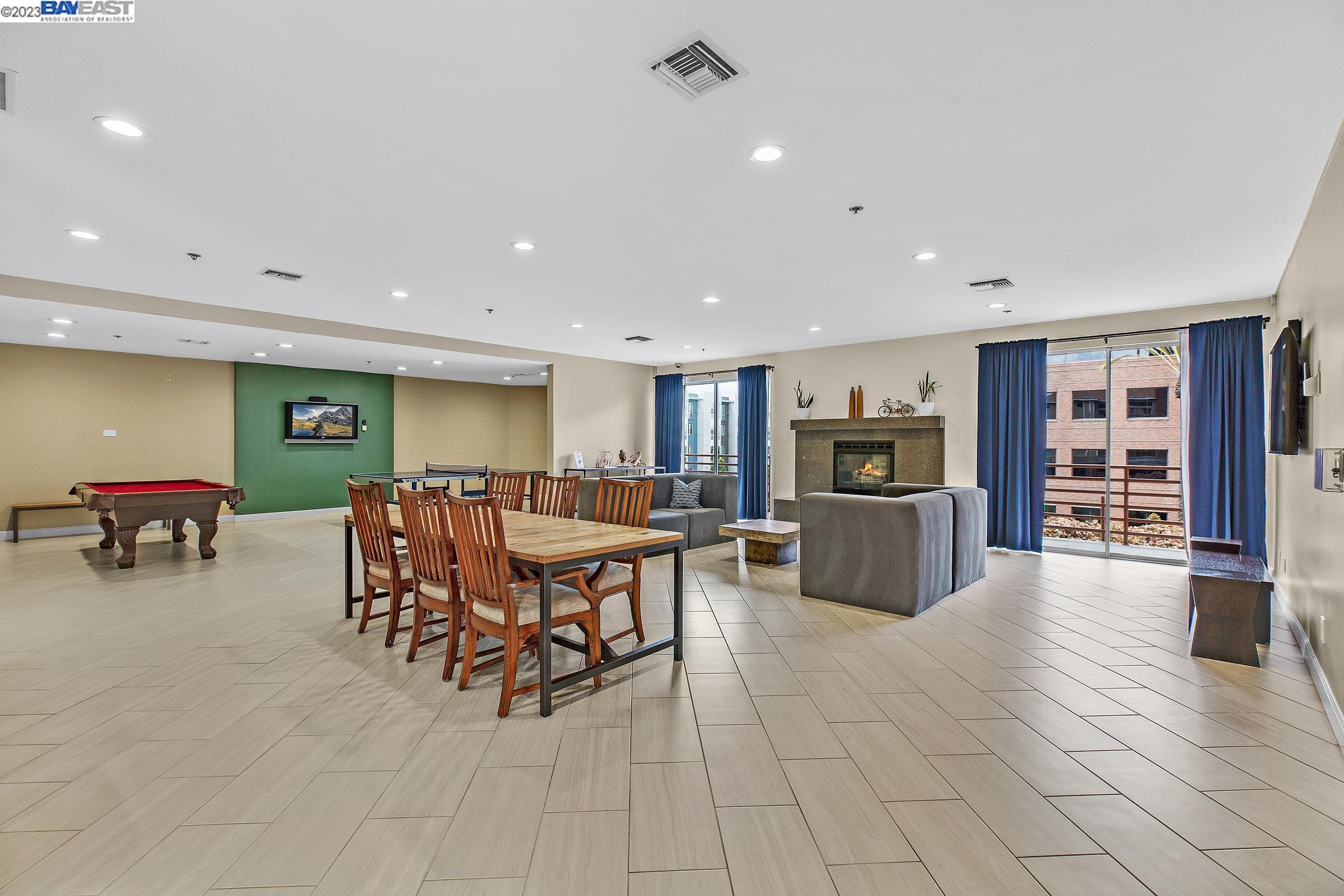 Detail Gallery Image 30 of 43 For 6400 Christie Ave #4217,  Emeryville,  CA 94608 - 1 Beds | 1 Baths