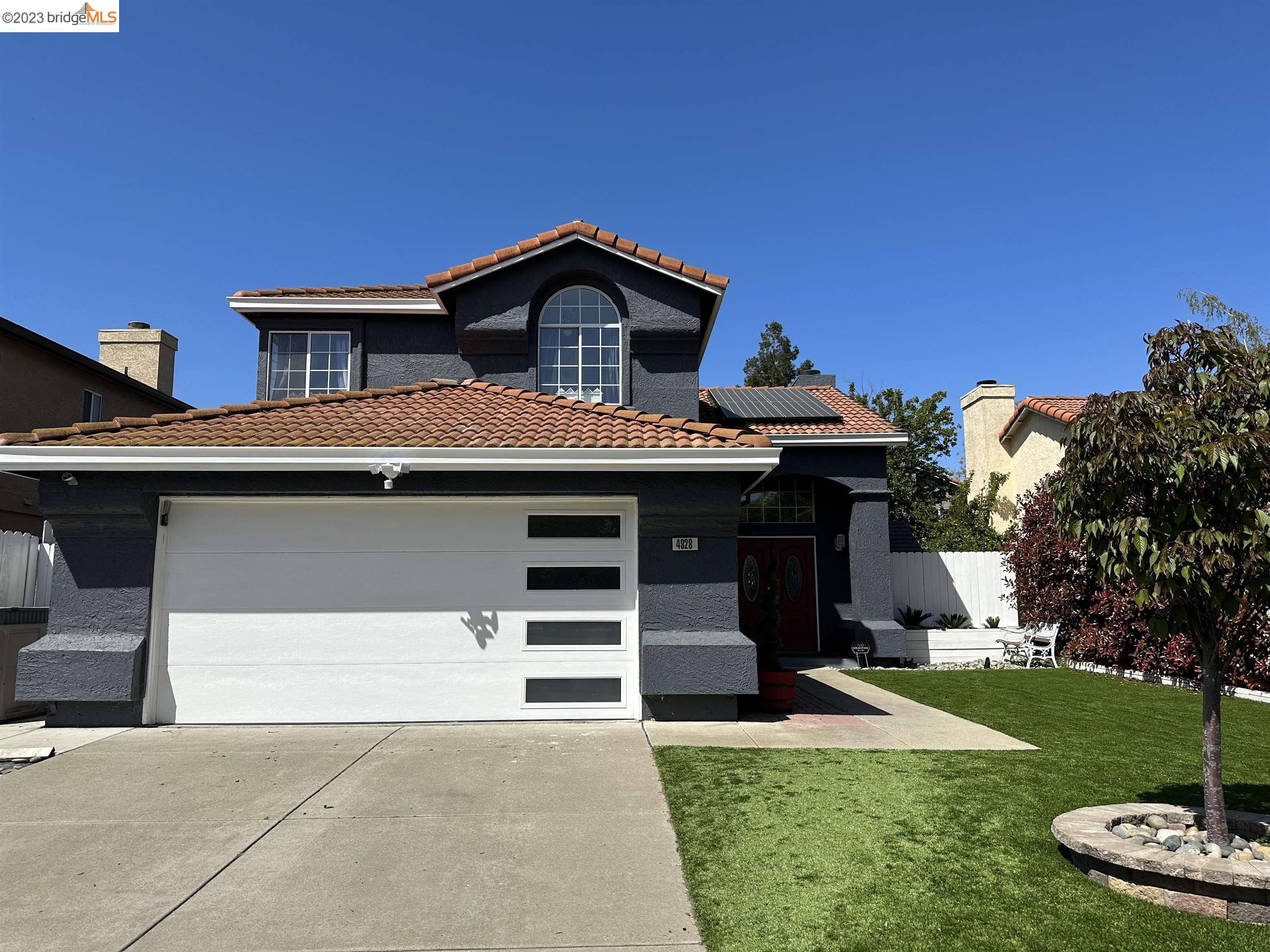 Detail Gallery Image 1 of 1 For 4828 Lefebvre Way, Antioch,  CA 94531 - 3 Beds | 2/1 Baths