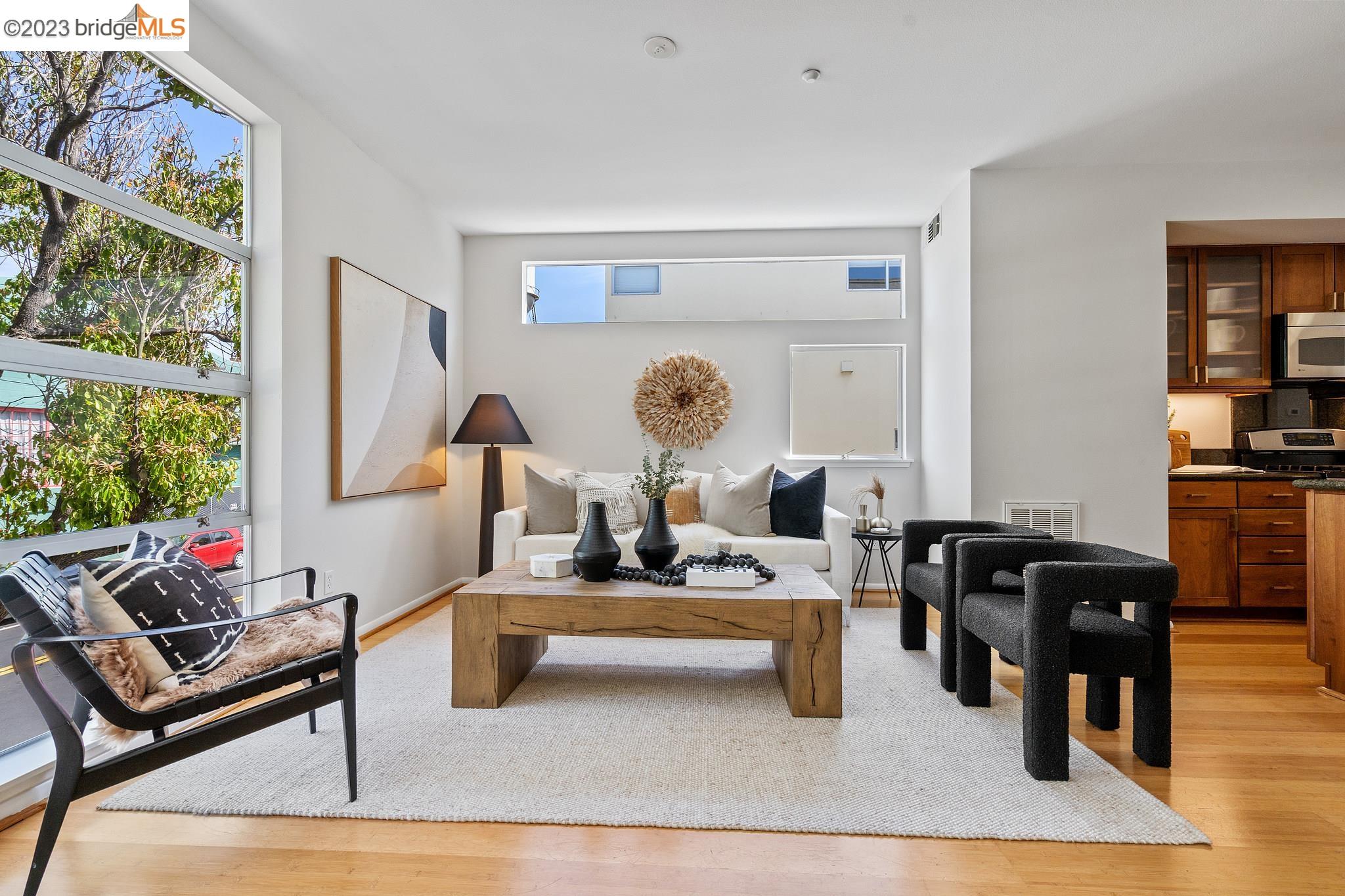 Photo #5: 41025965 Listing 