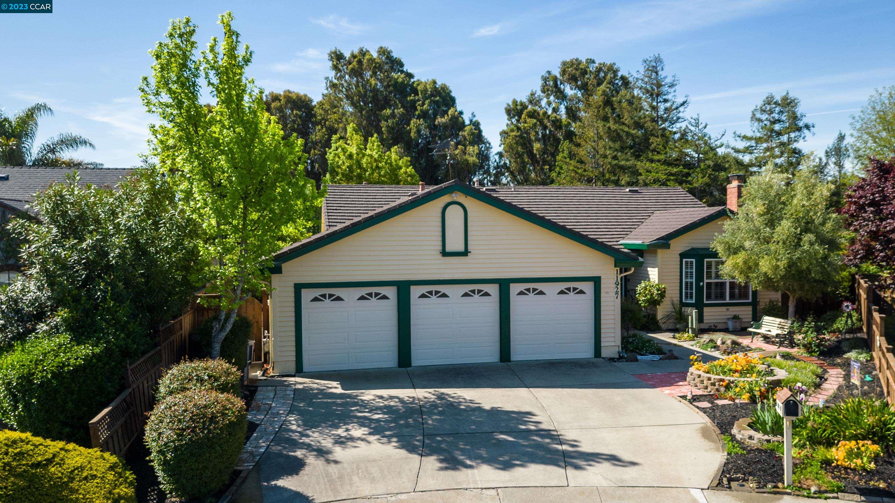 Detail Gallery Image 1 of 1 For 11927 Rhoda Ct, Dublin,  CA 94568 - 3 Beds | 2 Baths
