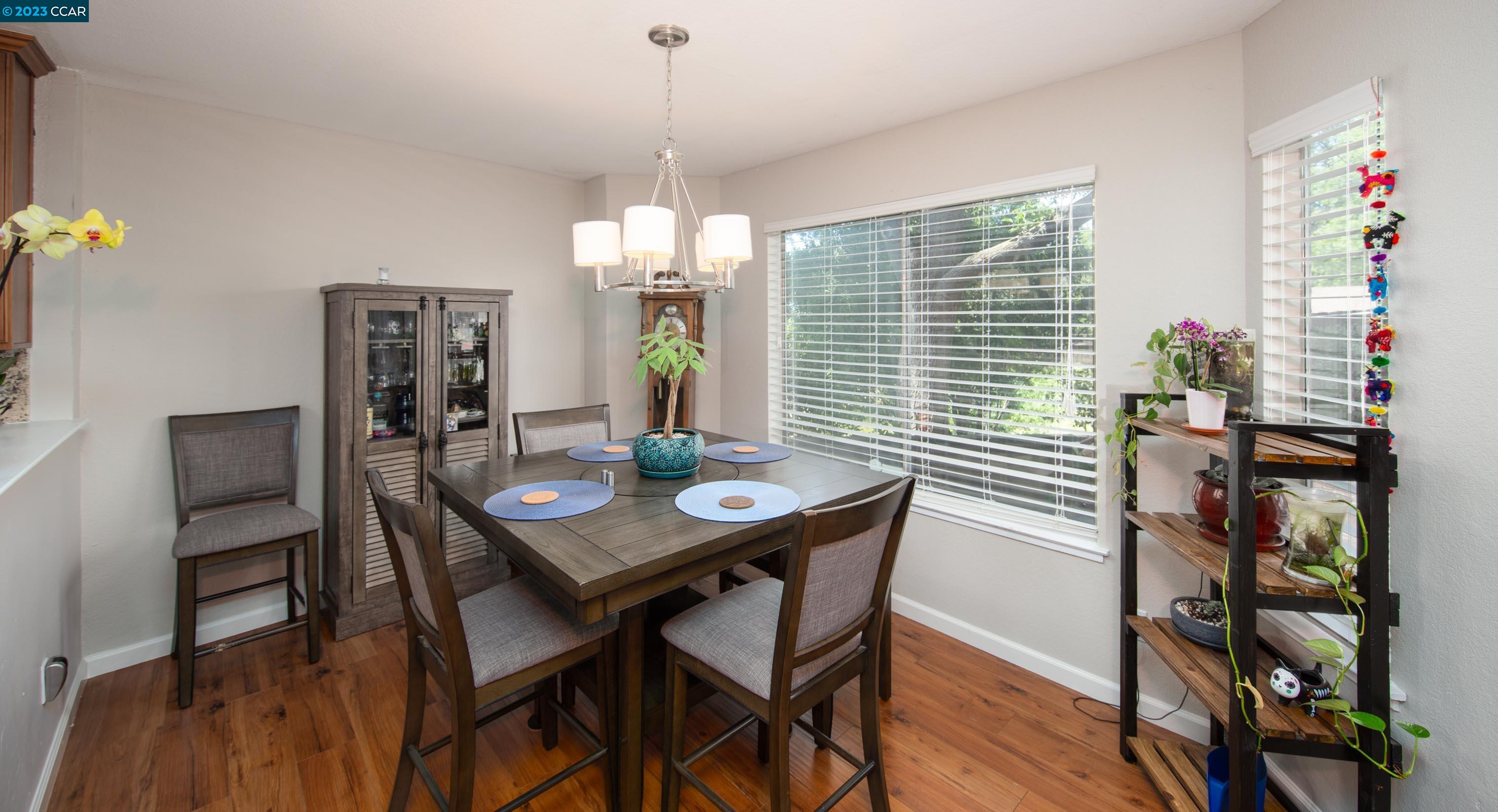 Photo #5: 41026177 Listing 