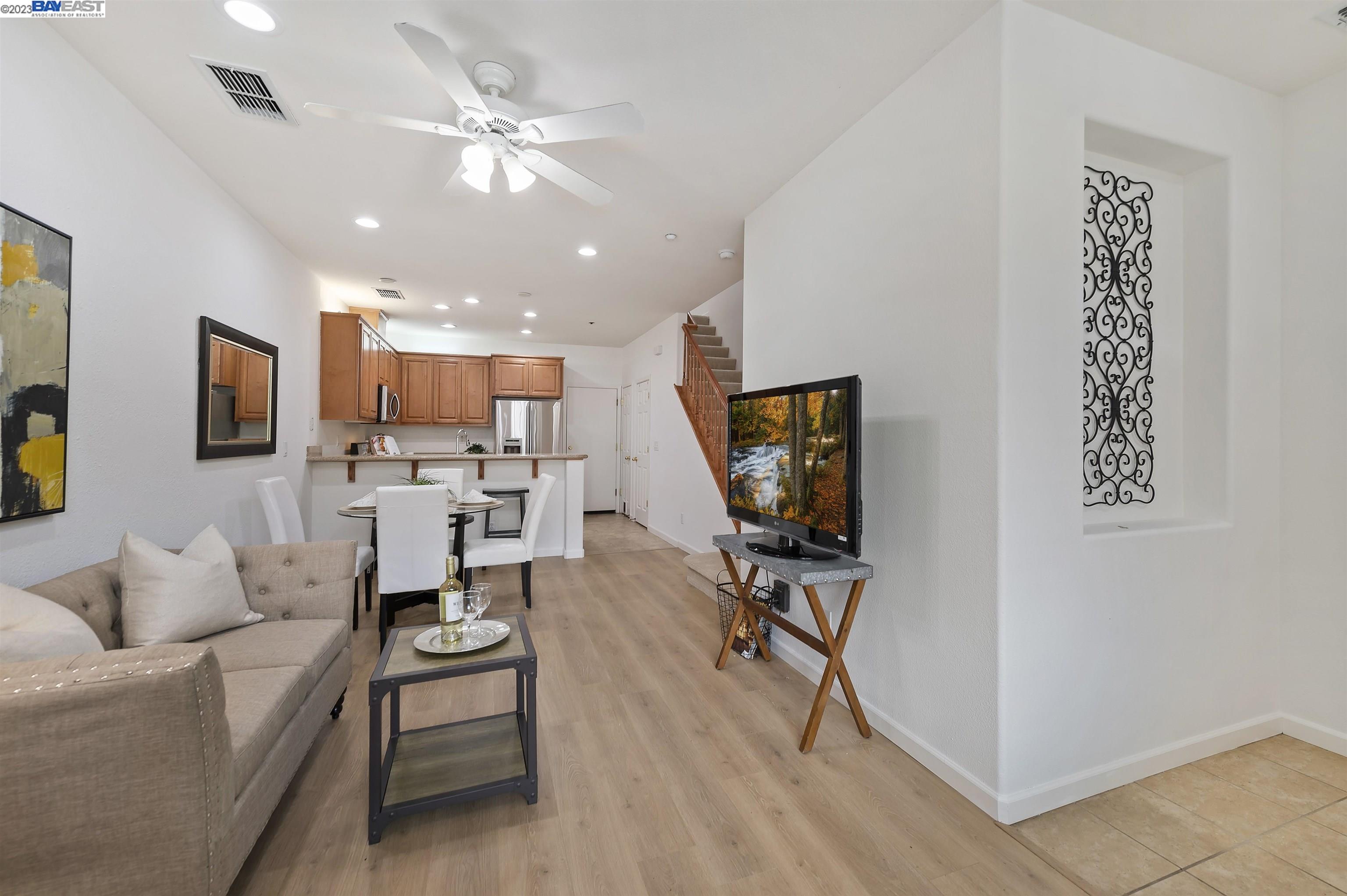Photo #4: 41026180 Listing 