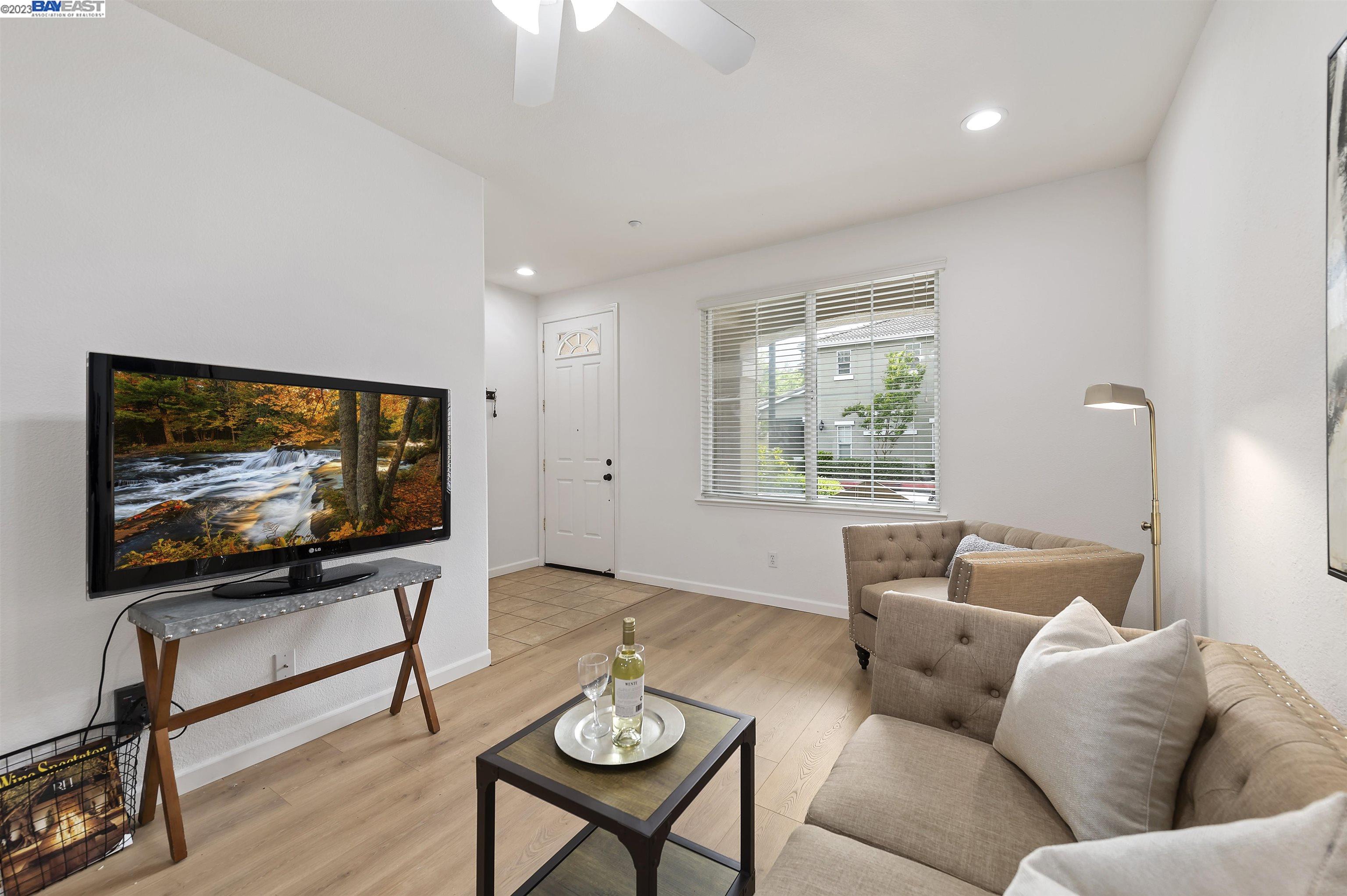 Photo #5: 41026180 Listing 