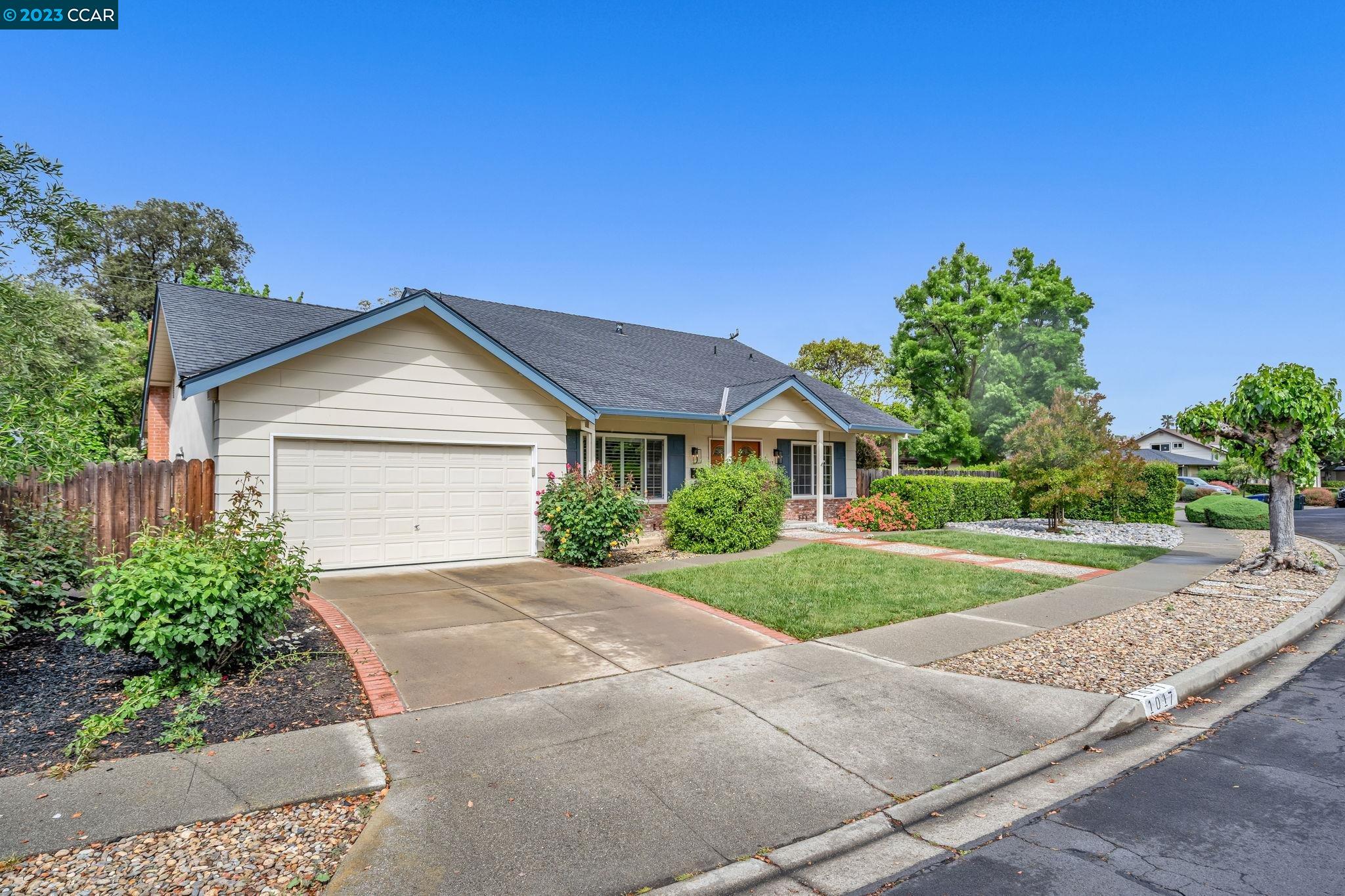 For Sale 1017 Bermuda Dr, Concord, CA 94518 4 Beds / 2 Full Baths