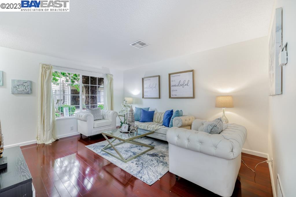 Photo #5: 41026328 Listing 