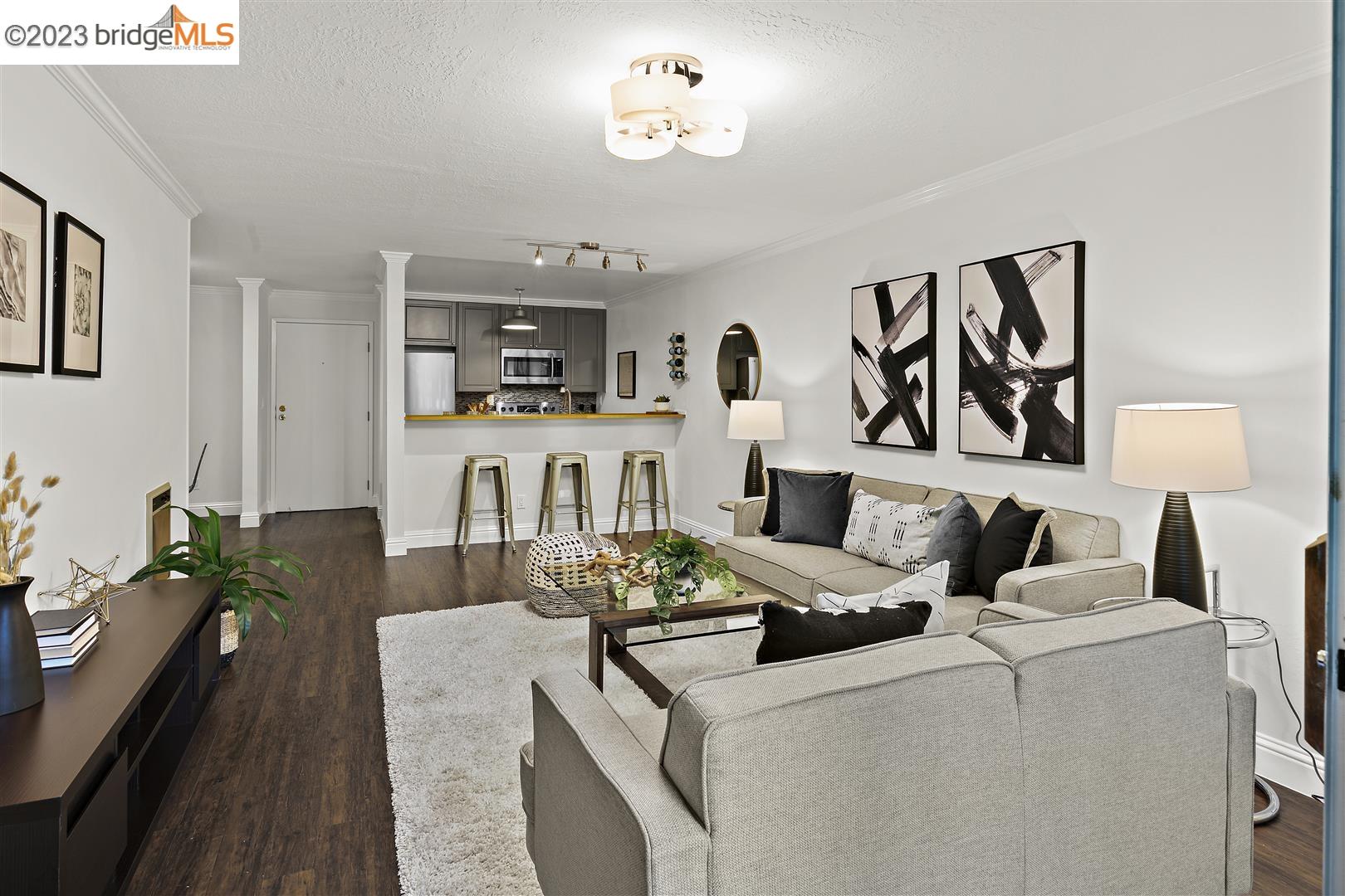 Photo #6: 41026392 Listing 