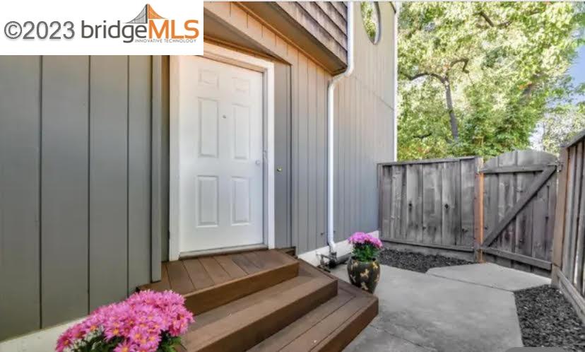 Detail Gallery Image 1 of 1 For 1176 Bird Ave, San Jose,  CA 95125 - 2 Beds | 2/1 Baths