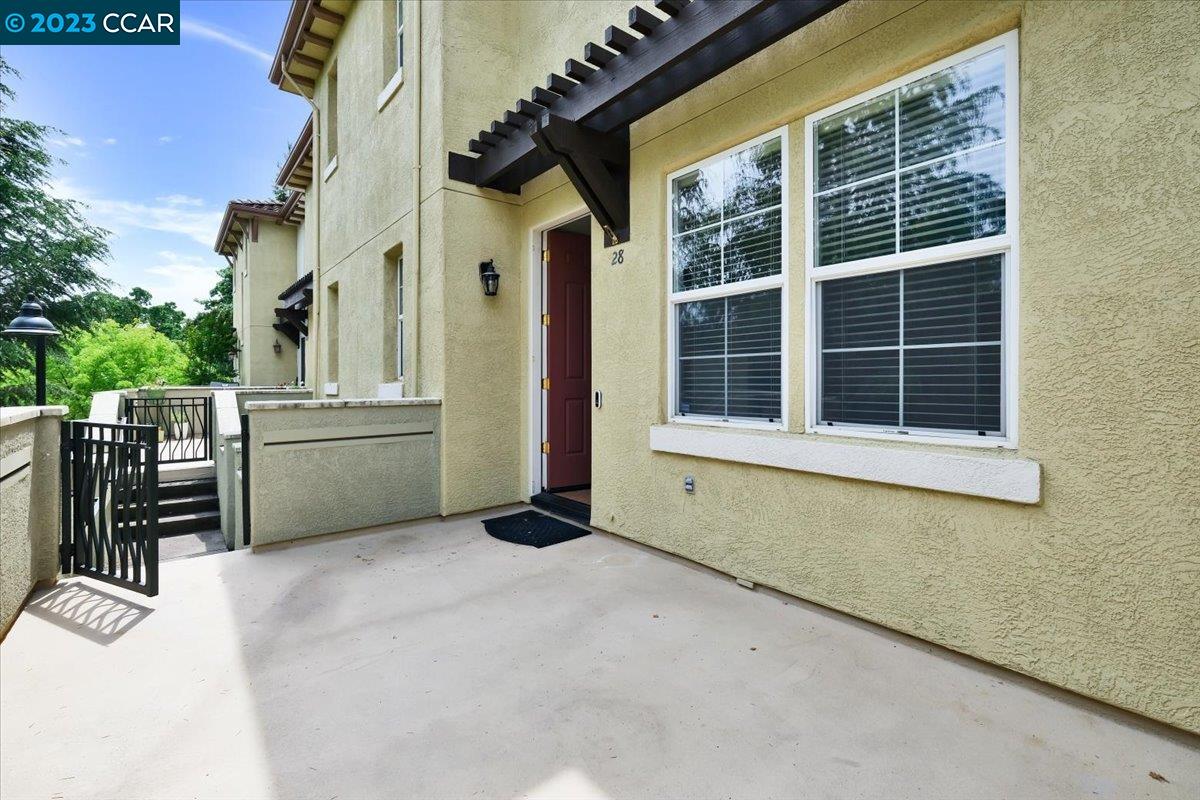 More Details about MLS # 41026533 : 28 WARHOL WAY