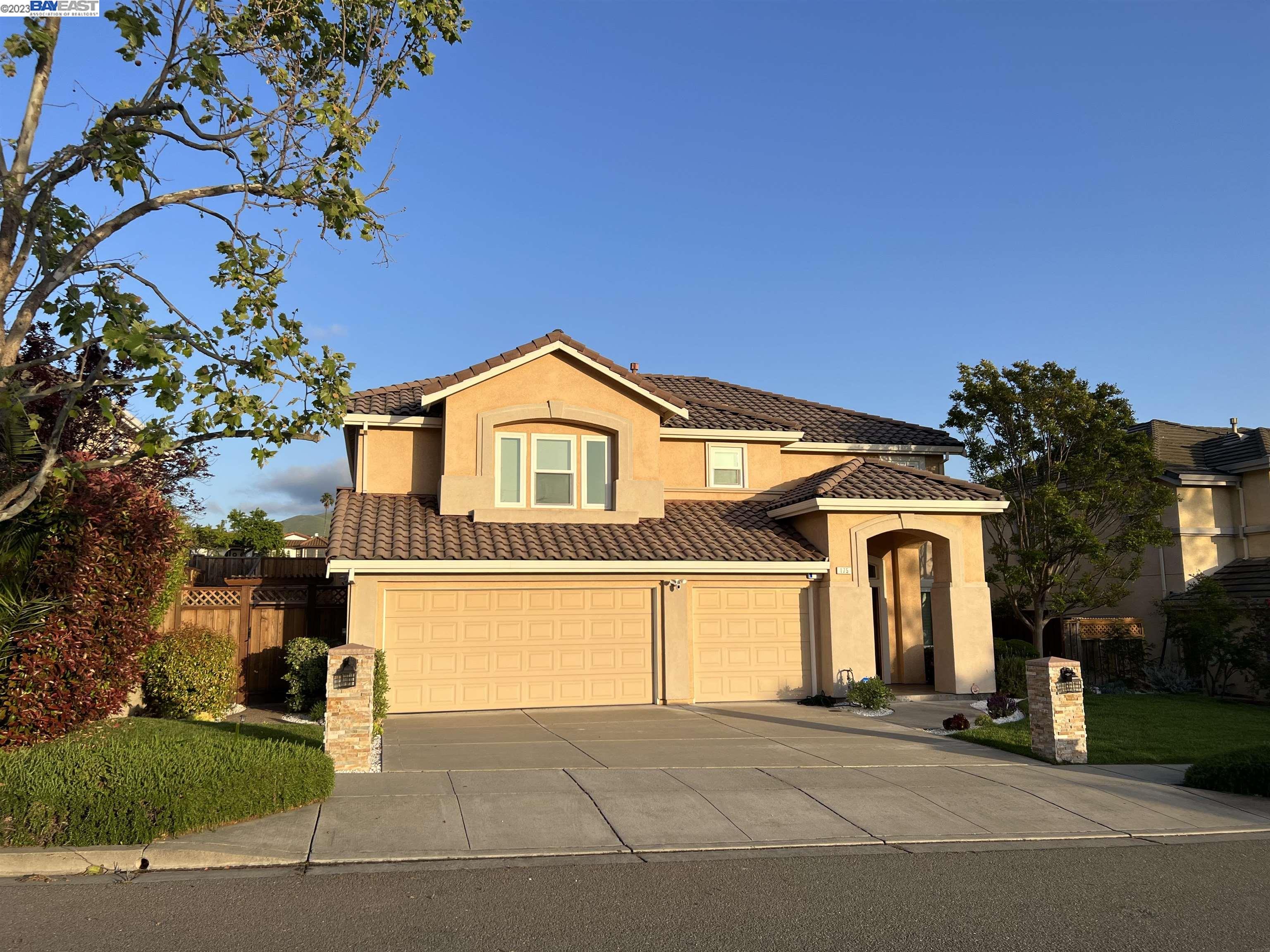 Detail Gallery Image 1 of 1 For 175 Leal Way, Fremont,  CA 94539 - 4 Beds | 3 Baths