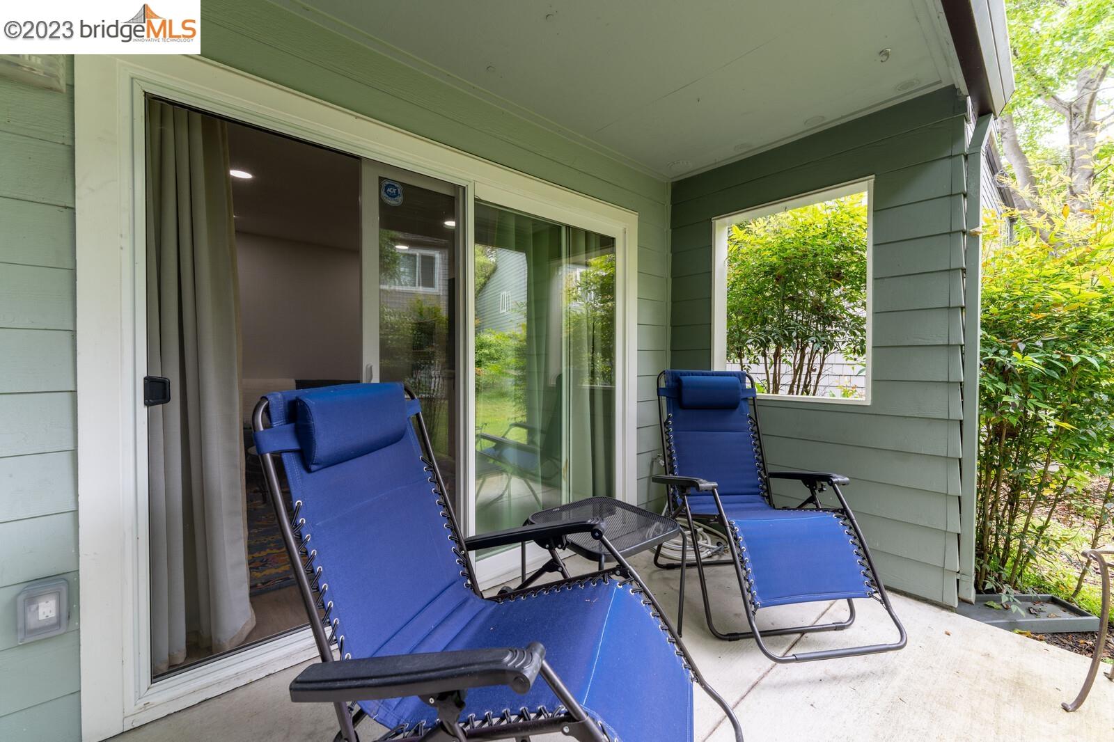 Detail Gallery Image 22 of 31 For 30 Emery Bay Drive, Emeryville,  CA 94608 - 2 Beds | 1 Baths