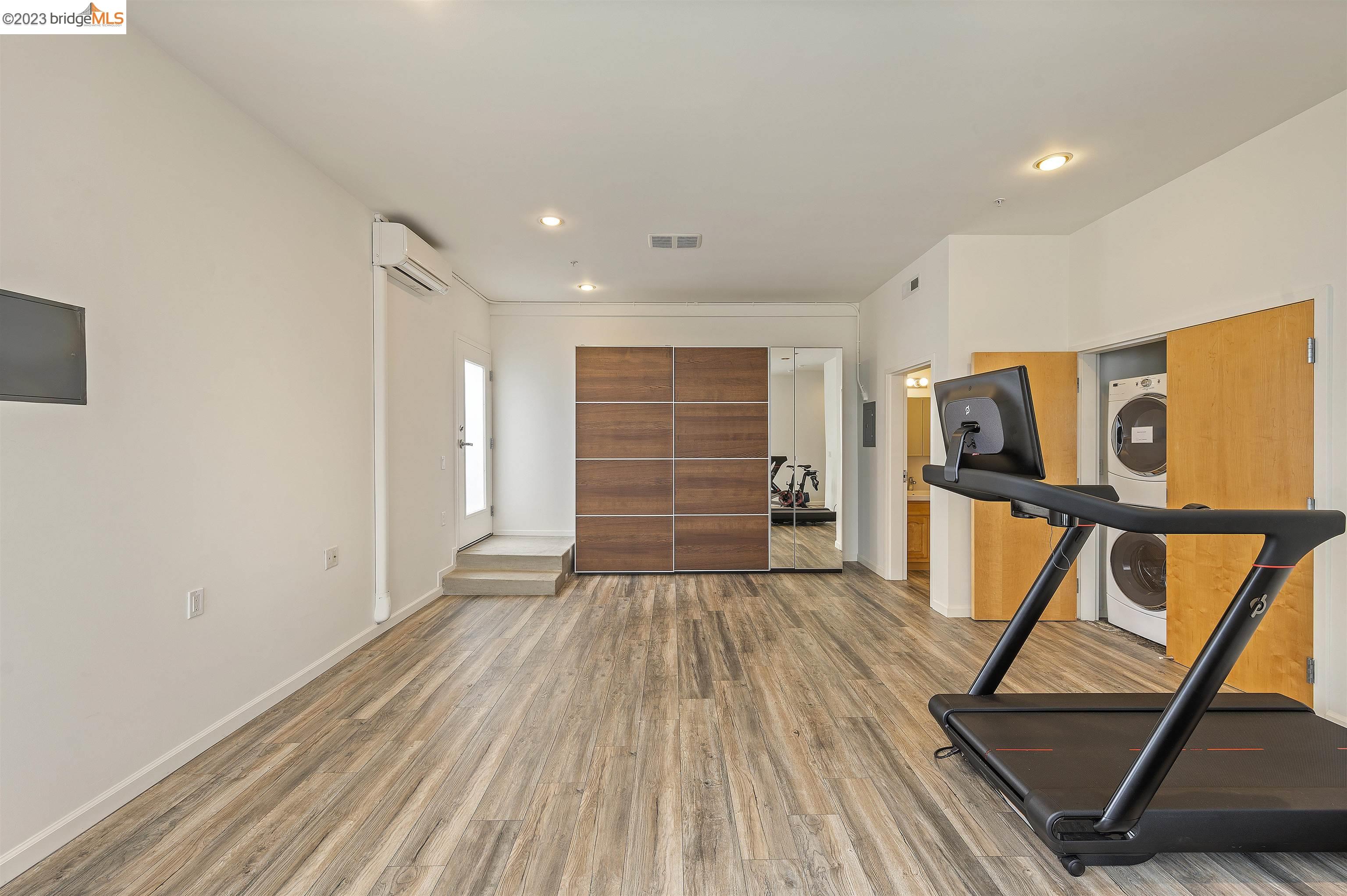Detail Gallery Image 12 of 43 For 3110 Adeline St #122,  Oakland,  CA 94608 - 1 Beds | 2 Baths