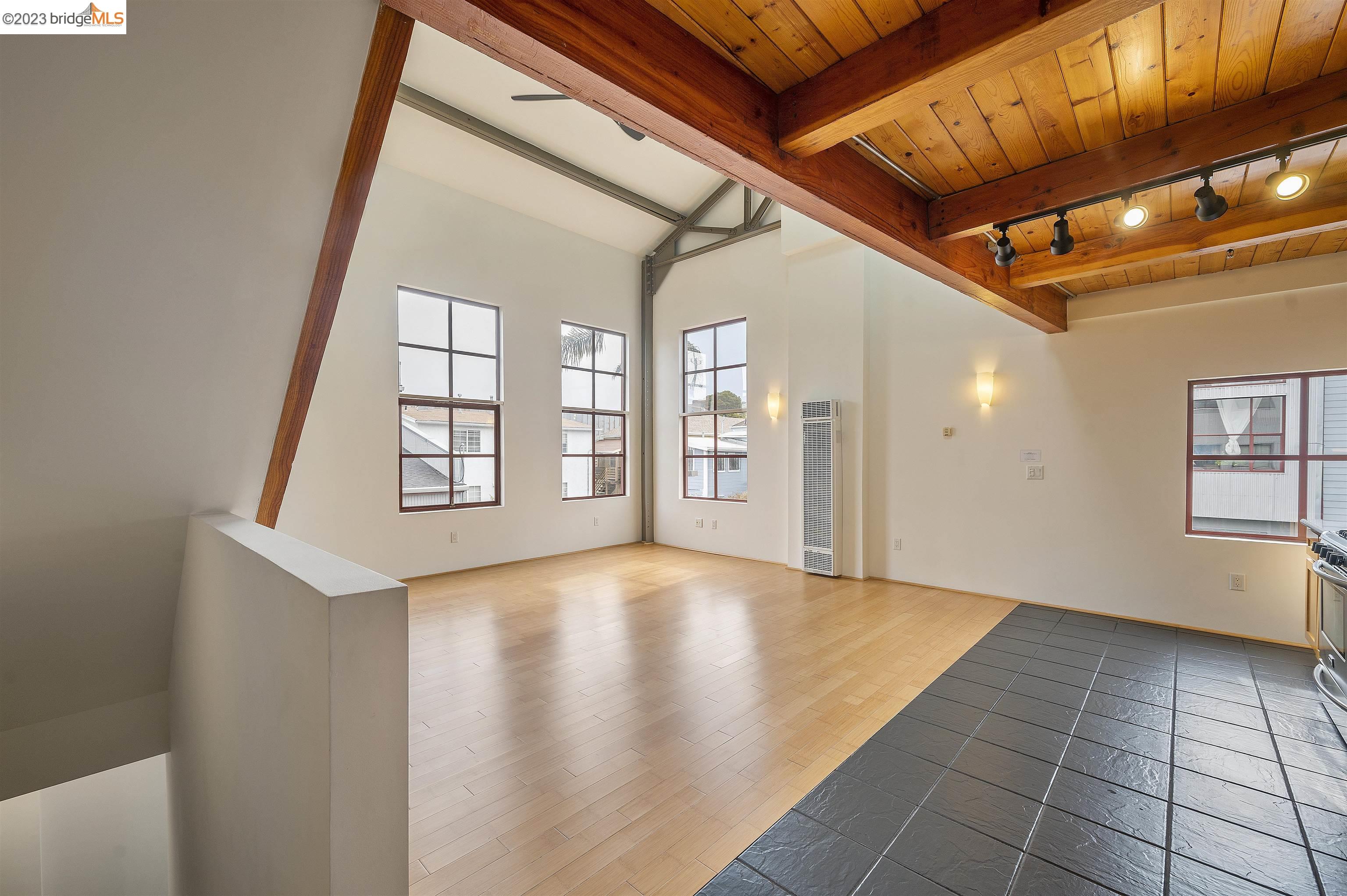 Detail Gallery Image 22 of 43 For 3110 Adeline St #122,  Oakland,  CA 94608 - 1 Beds | 2 Baths