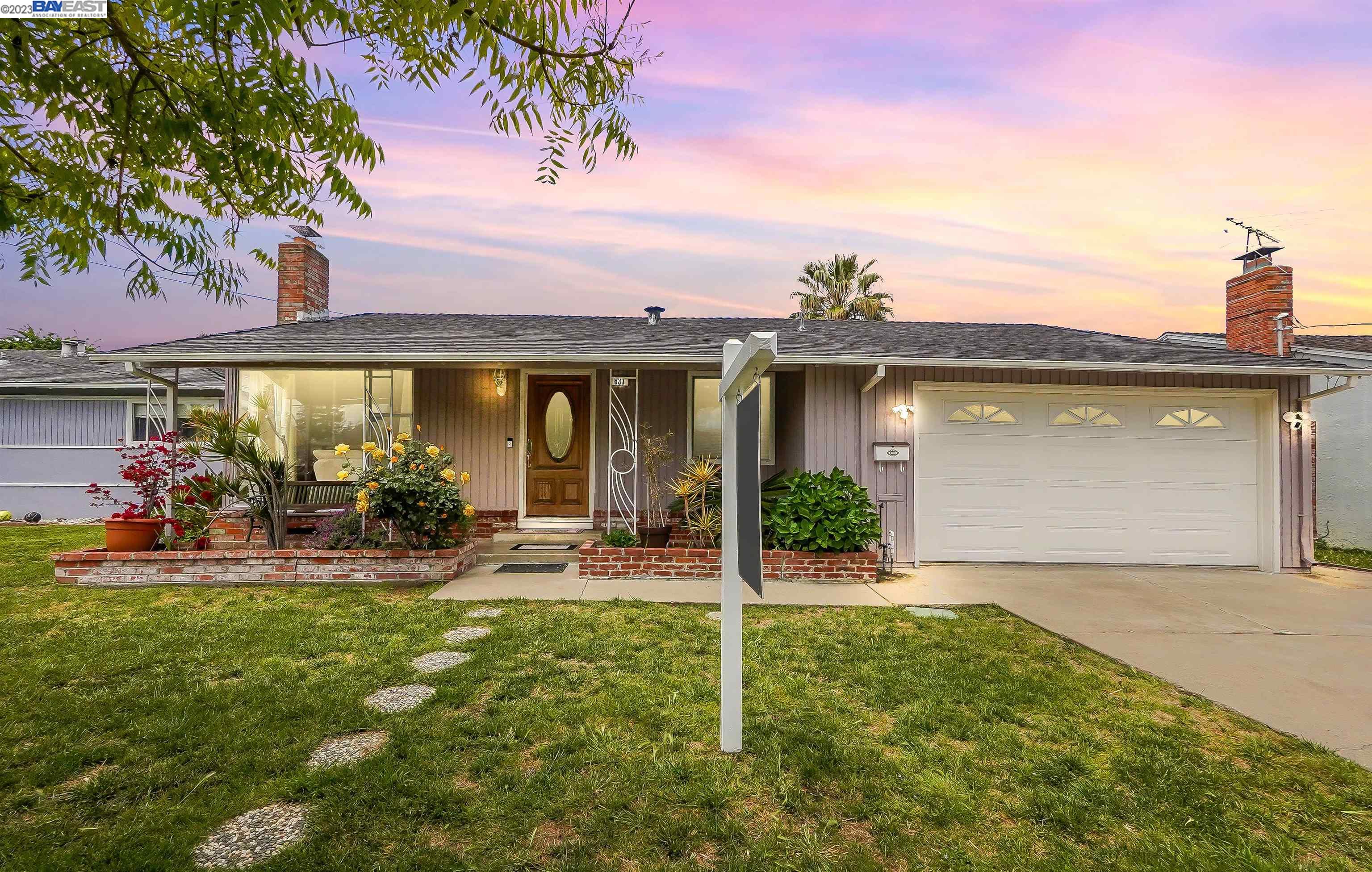 Detail Gallery Image 1 of 1 For 633 Quincy Way, Hayward,  CA 94541 - 3 Beds | 2 Baths