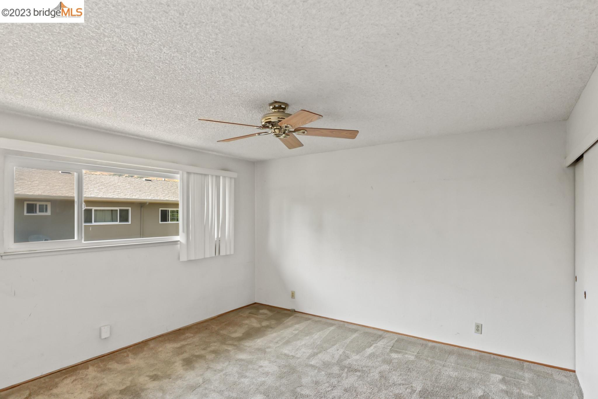 Detail Gallery Image 8 of 18 For 16 Hemlock Ln, Milpitas,  CA 95035 - 3 Beds | 1/1 Baths