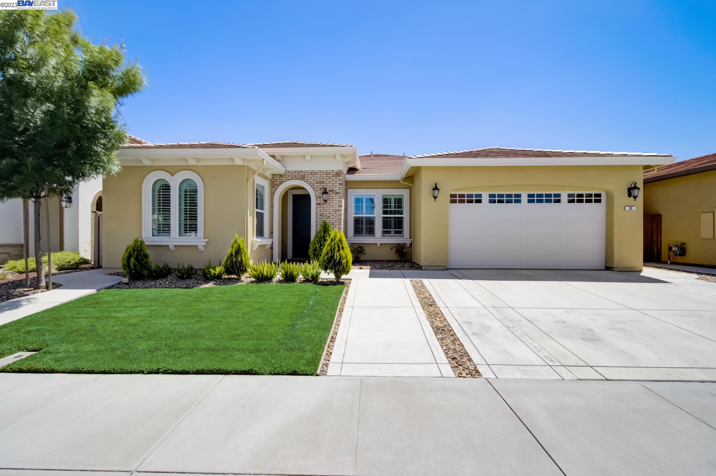 Detail Gallery Image 1 of 1 For 36 Freeport Ct, Discovery Bay,  CA 94505 - 4 Beds | 3/1 Baths