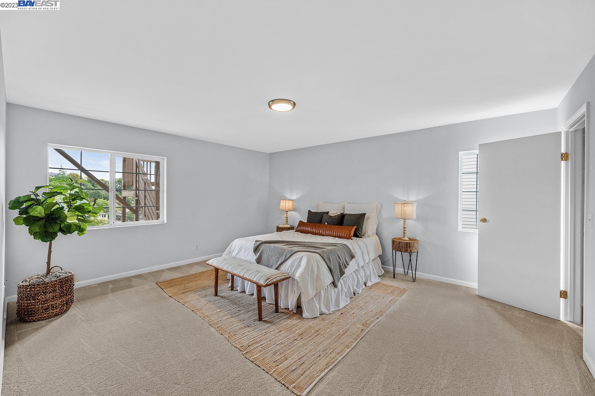 For Sale 19464 Yuma St, Castro Valley, CA 94546 5 Beds / 3 Full