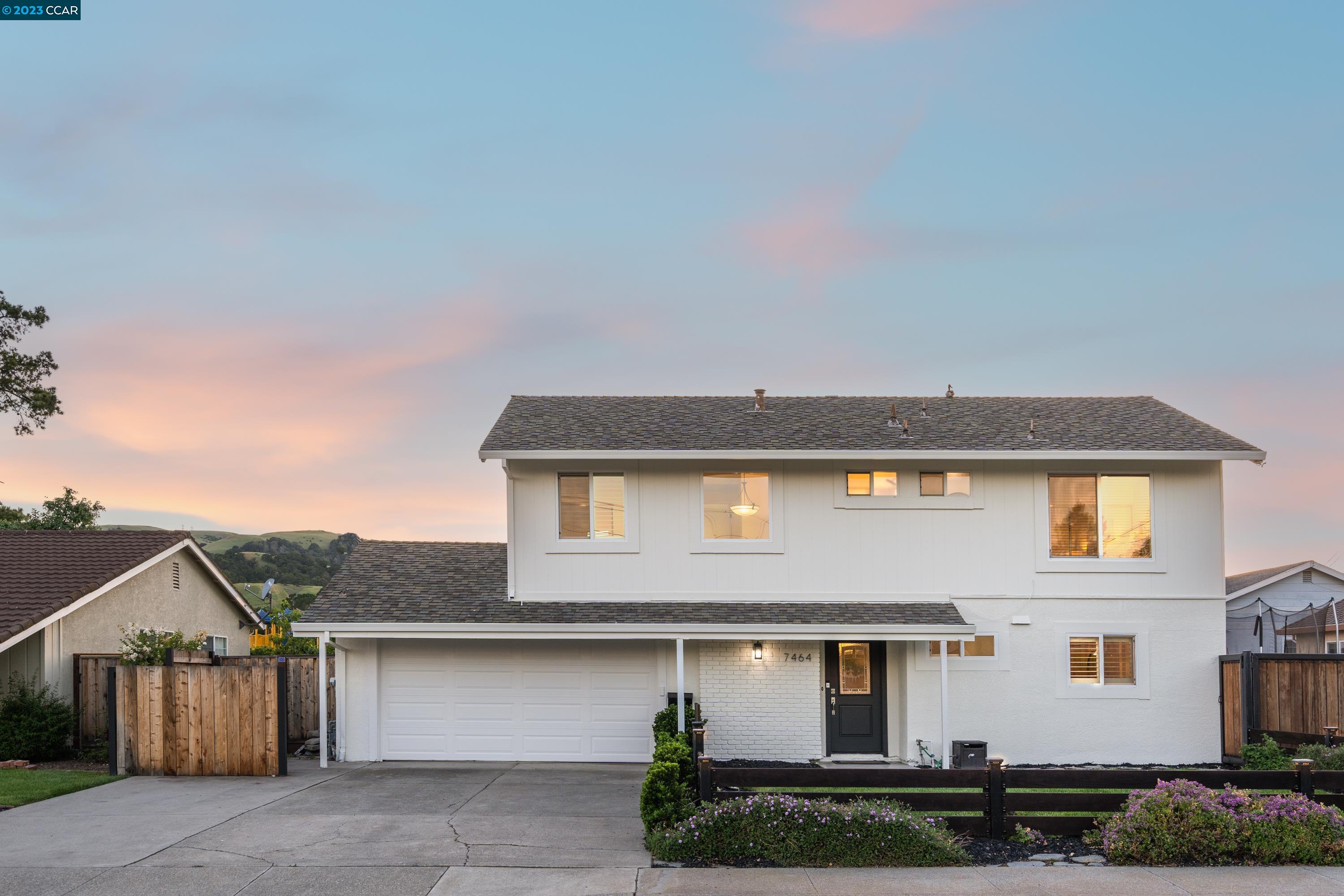 Detail Gallery Image 1 of 1 For 7464 Blue Fox Way, San Ramon,  CA 94583 - 5 Beds | 2/1 Baths