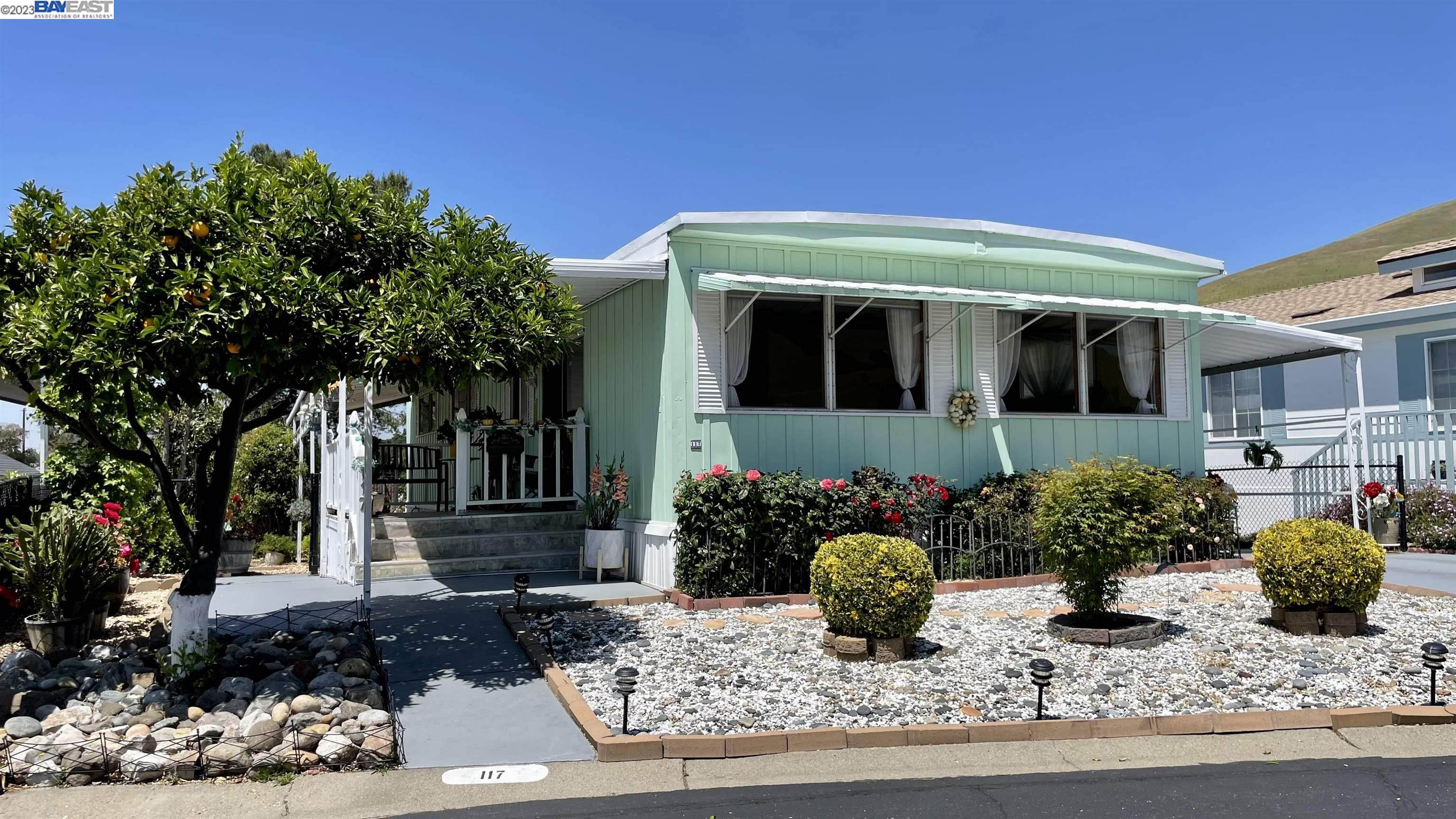 Detail Gallery Image 1 of 1 For 711 Old Canyon Rd #117,  Fremont,  CA 94536 - 2 Beds | 2 Baths