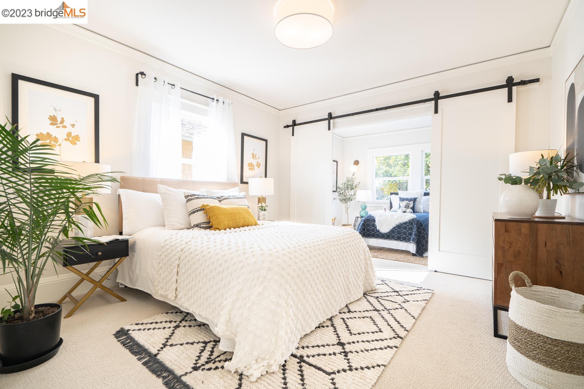 Detail Gallery Image 14 of 47 For 888 55th Street, Oakland,  CA 94608 - – Beds | – Baths