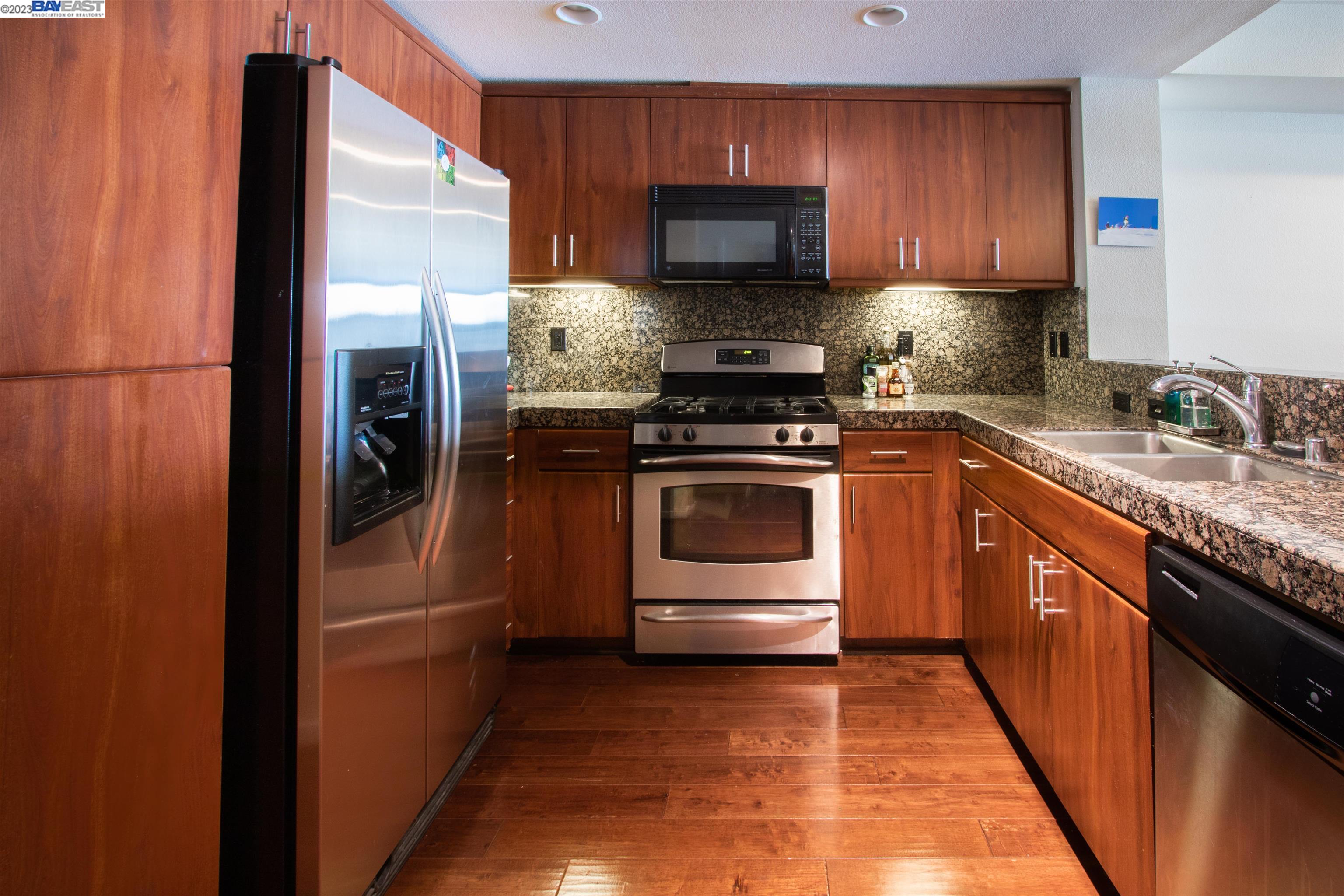 Photo #6: 41027653 Listing 