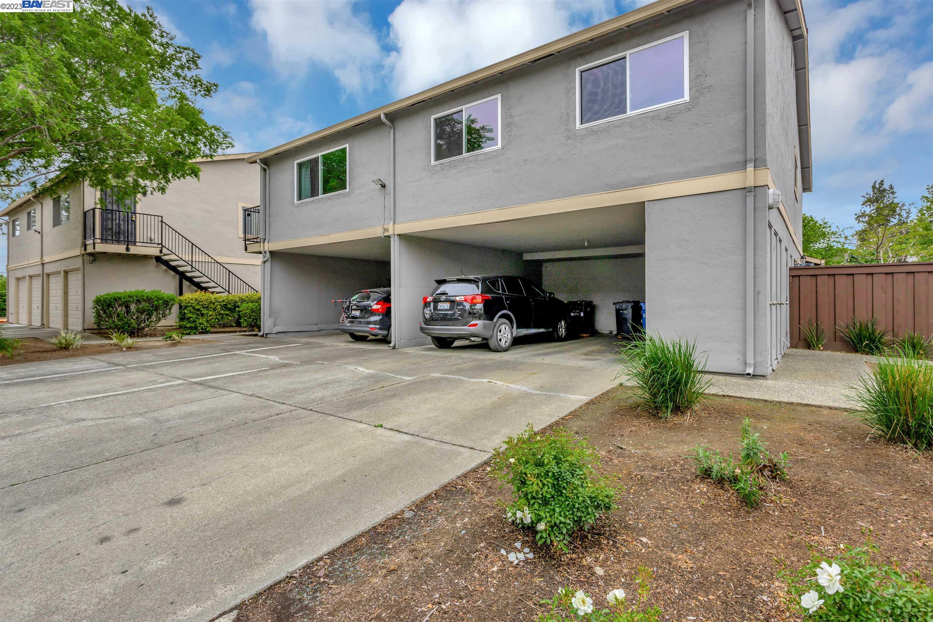 Detail Gallery Image 1 of 1 For 354 Rio Verde Pl #4,  Milpitas,  CA 95035 - 2 Beds | 1 Baths