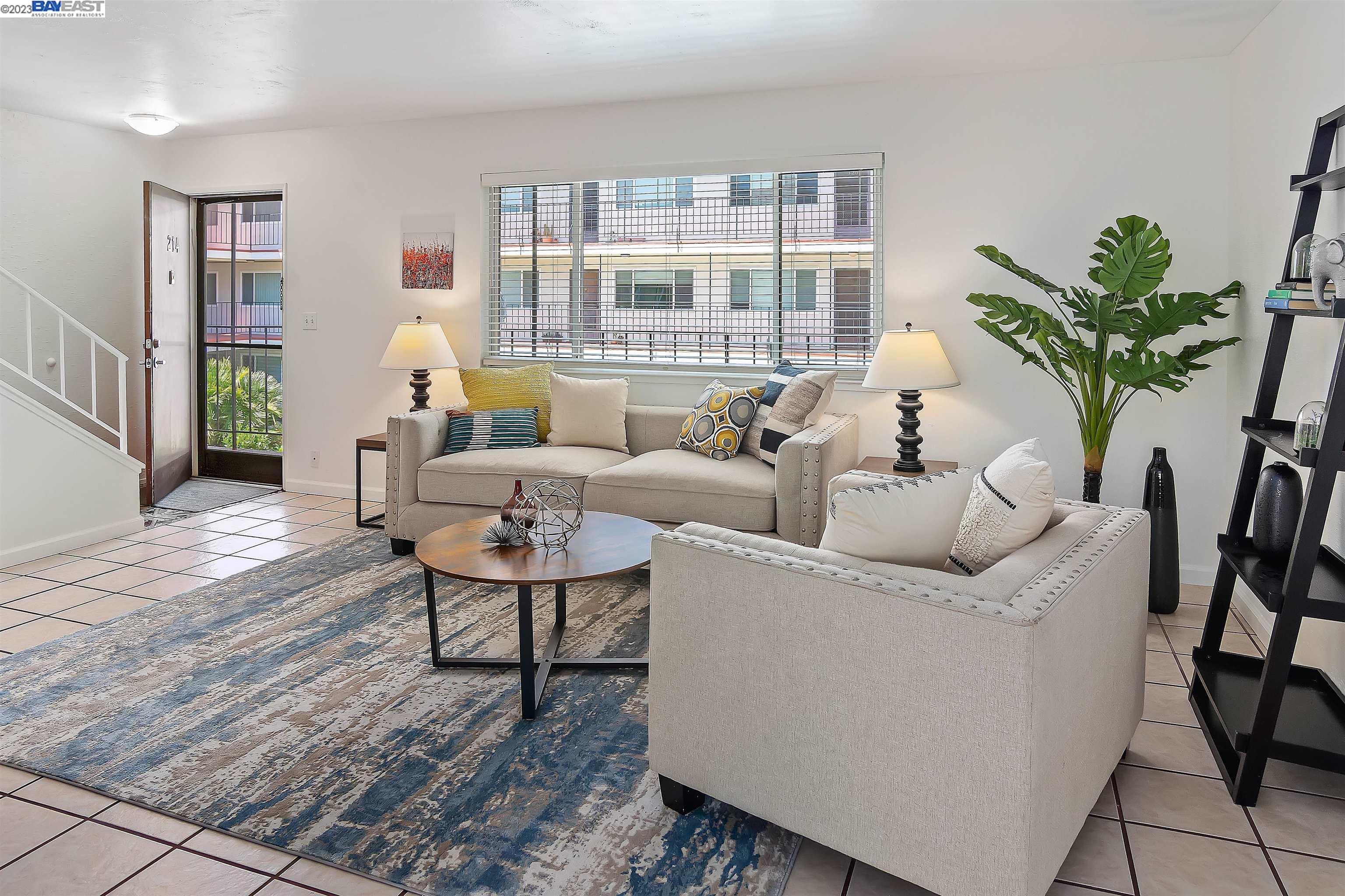 Photo #5: 41027682 Listing 