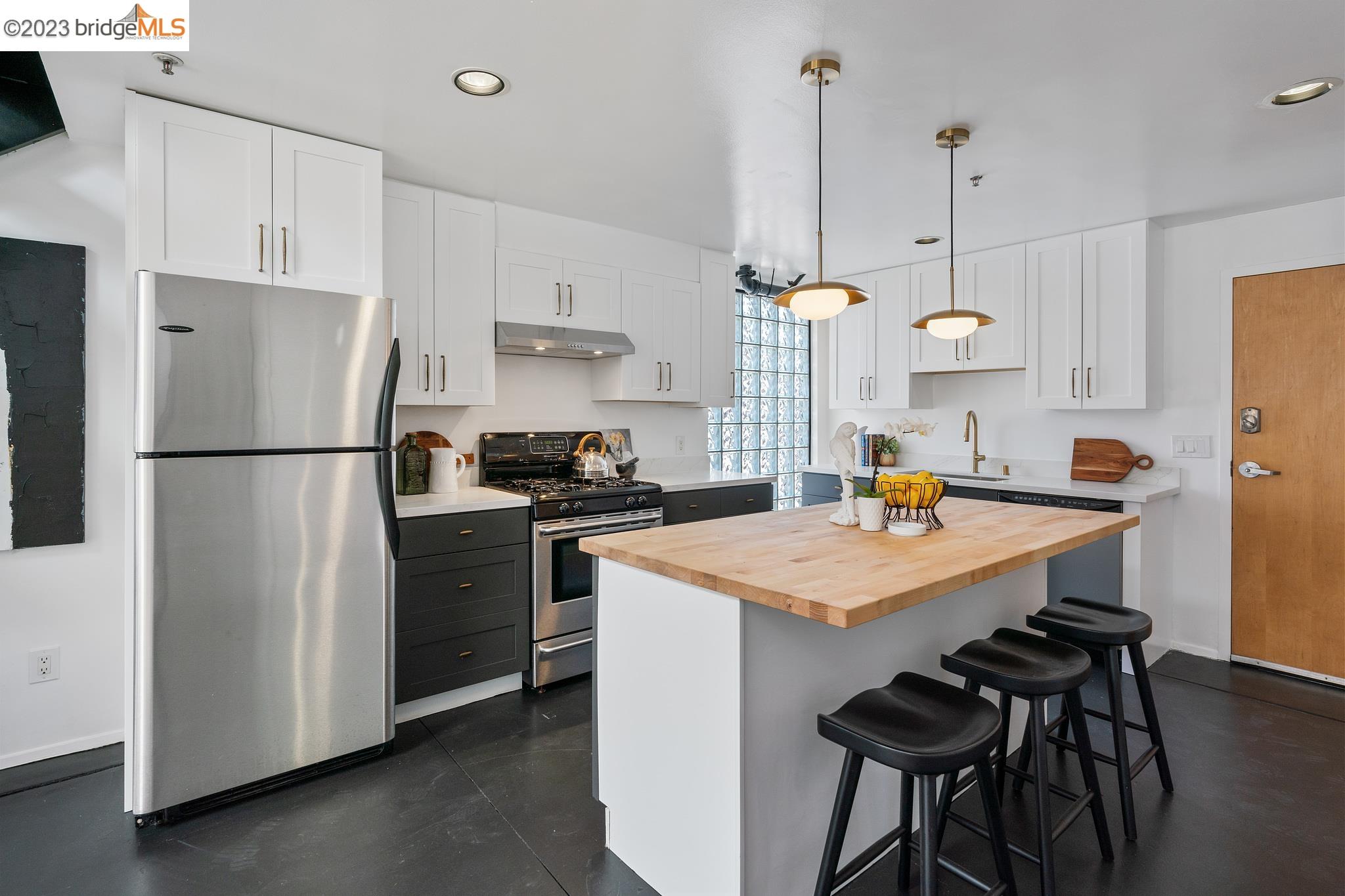 Photo #5: 41027742 Listing 