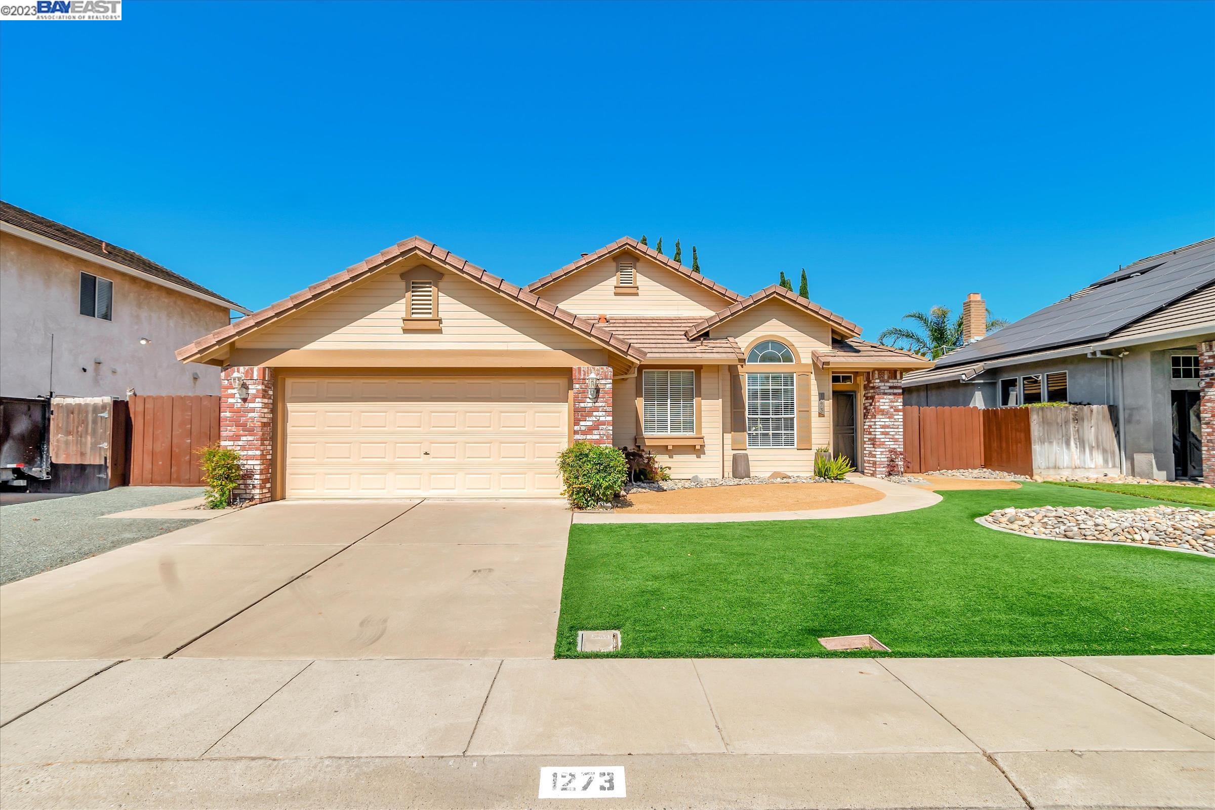 Detail Gallery Image 1 of 1 For 1273 Burgundy Ln, Manteca,  CA 95337 - 4 Beds | 2 Baths