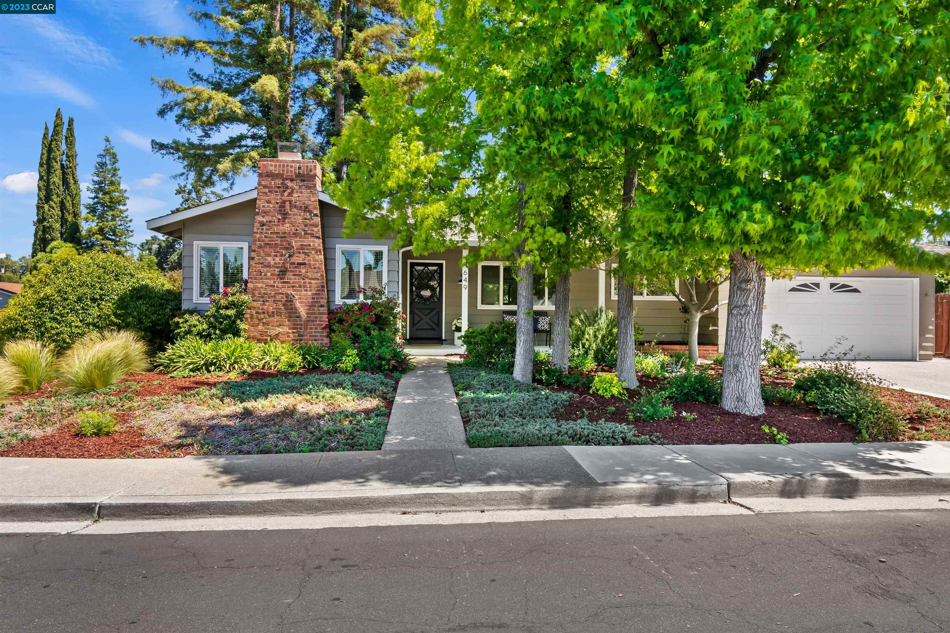 Detail Gallery Image 1 of 1 For 4649 Benbow Ct, Concord,  CA 94521 - 4 Beds | 2 Baths