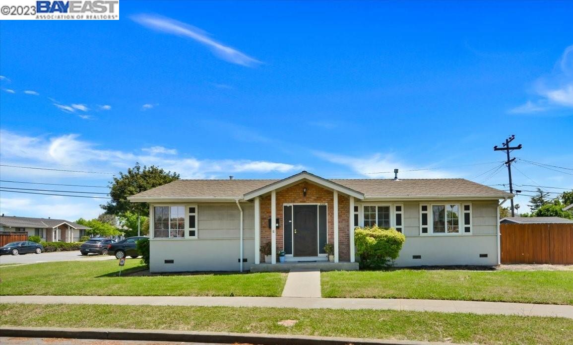 Detail Gallery Image 1 of 1 For 4502 Mowry Ave, Fremont,  CA 94538 - 4 Beds | 2 Baths