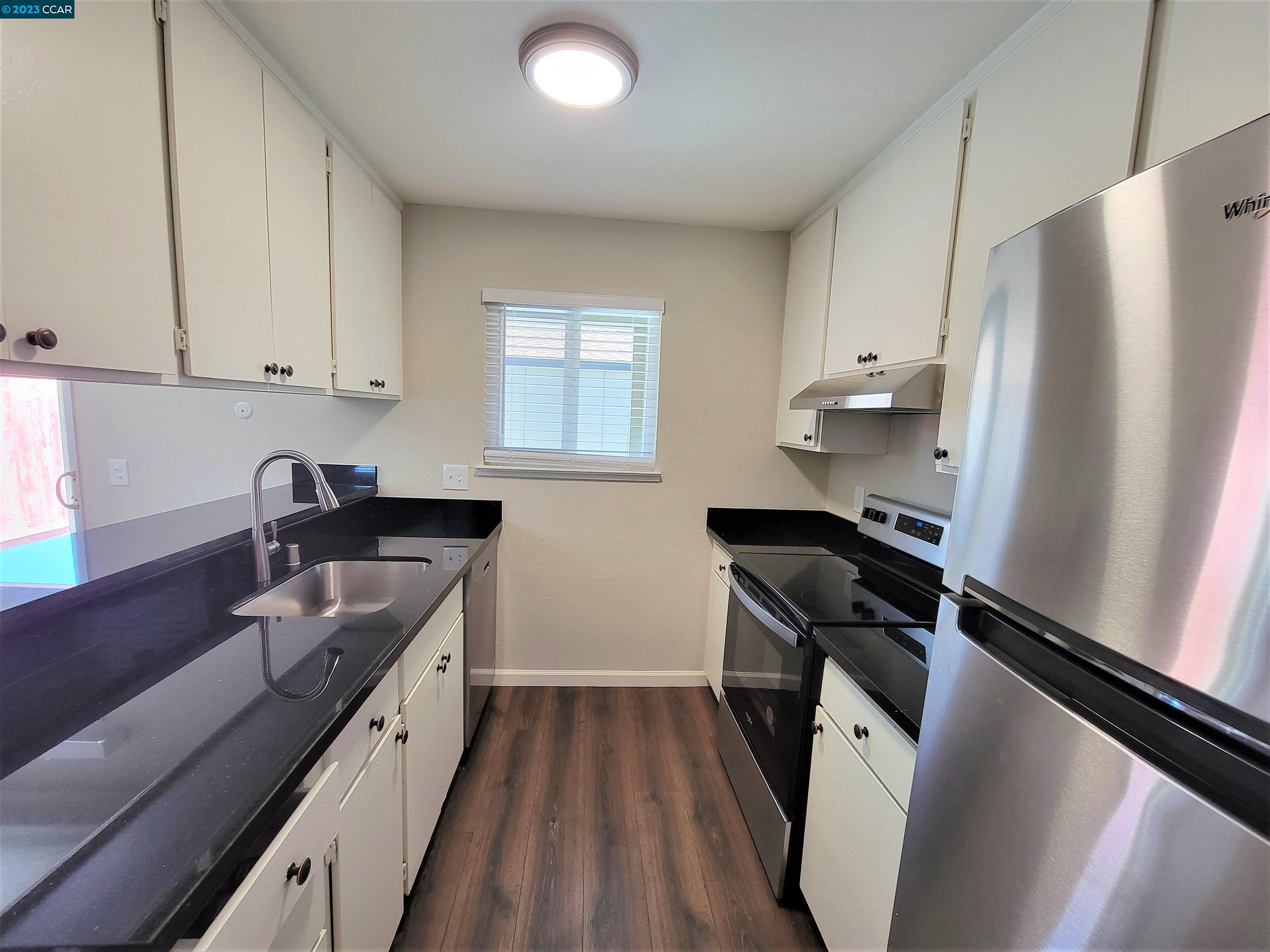 Photo #2: 41027981 Listing 