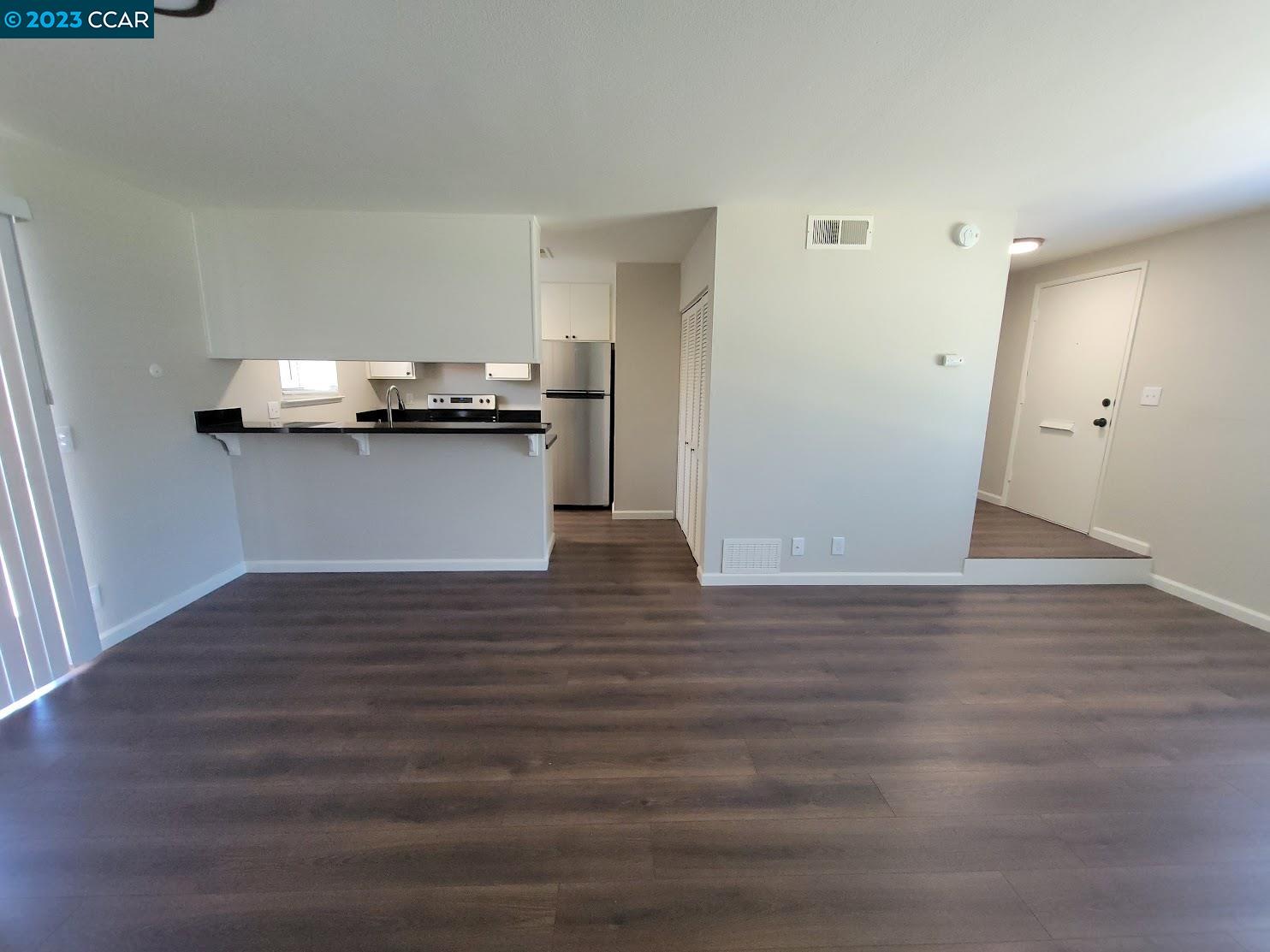 Photo #4: 41027981 Listing 