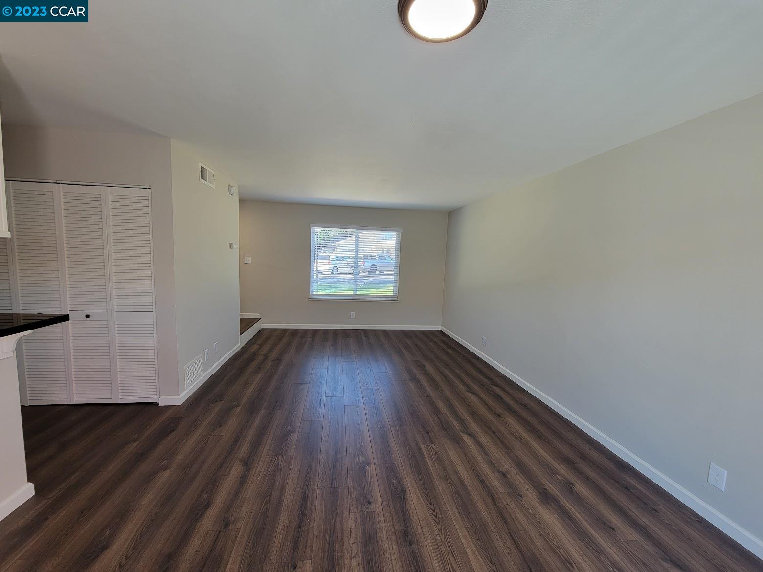 Photo #5: 41027981 Listing 