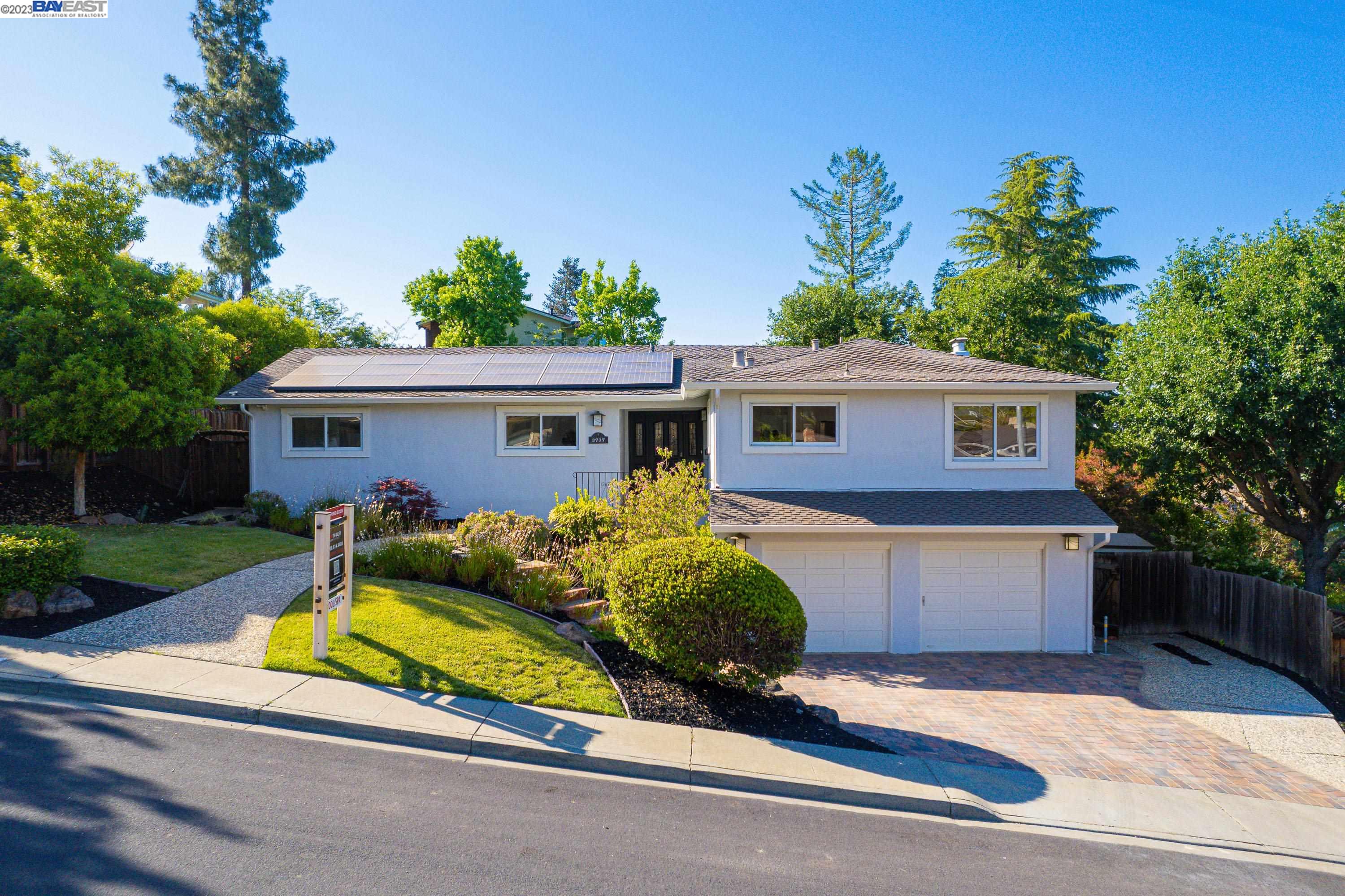 Detail Gallery Image 1 of 1 For 3737 Pinot Ct, Pleasanton,  CA 94566 - 4 Beds | 2/1 Baths