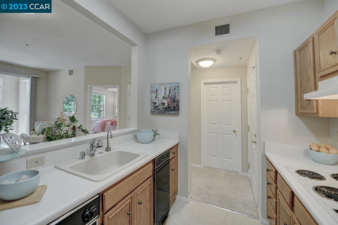 Photo #5: 41028043 Listing 