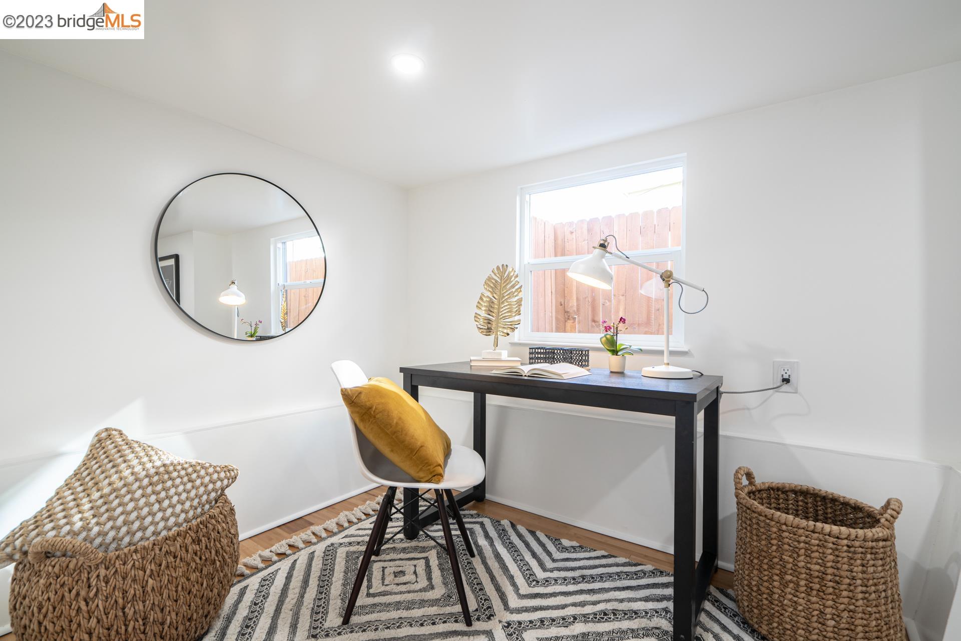 Detail Gallery Image 21 of 47 For 888 55th Street, Oakland,  CA 94608 - 4 Beds | 3 Baths