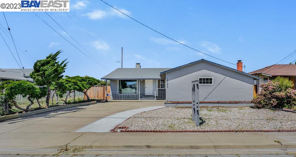 Detail Gallery Image 1 of 1 For 15286 Laverne Dr, San Leandro,  CA 94579 - 3 Beds | 2 Baths