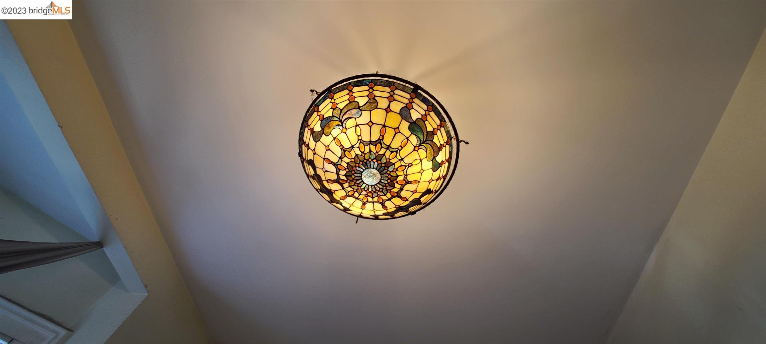 Detail Gallery Image 14 of 50 For 2825 Market St, Oakland,  CA 94608 - – Beds | – Baths