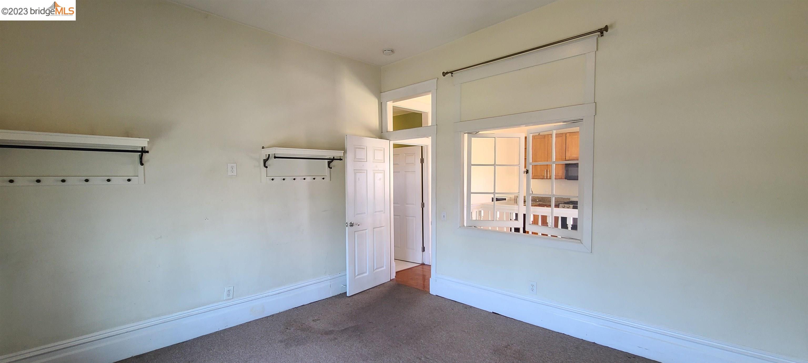 Detail Gallery Image 6 of 50 For 2825 Market St, Oakland,  CA 94608 - – Beds | – Baths