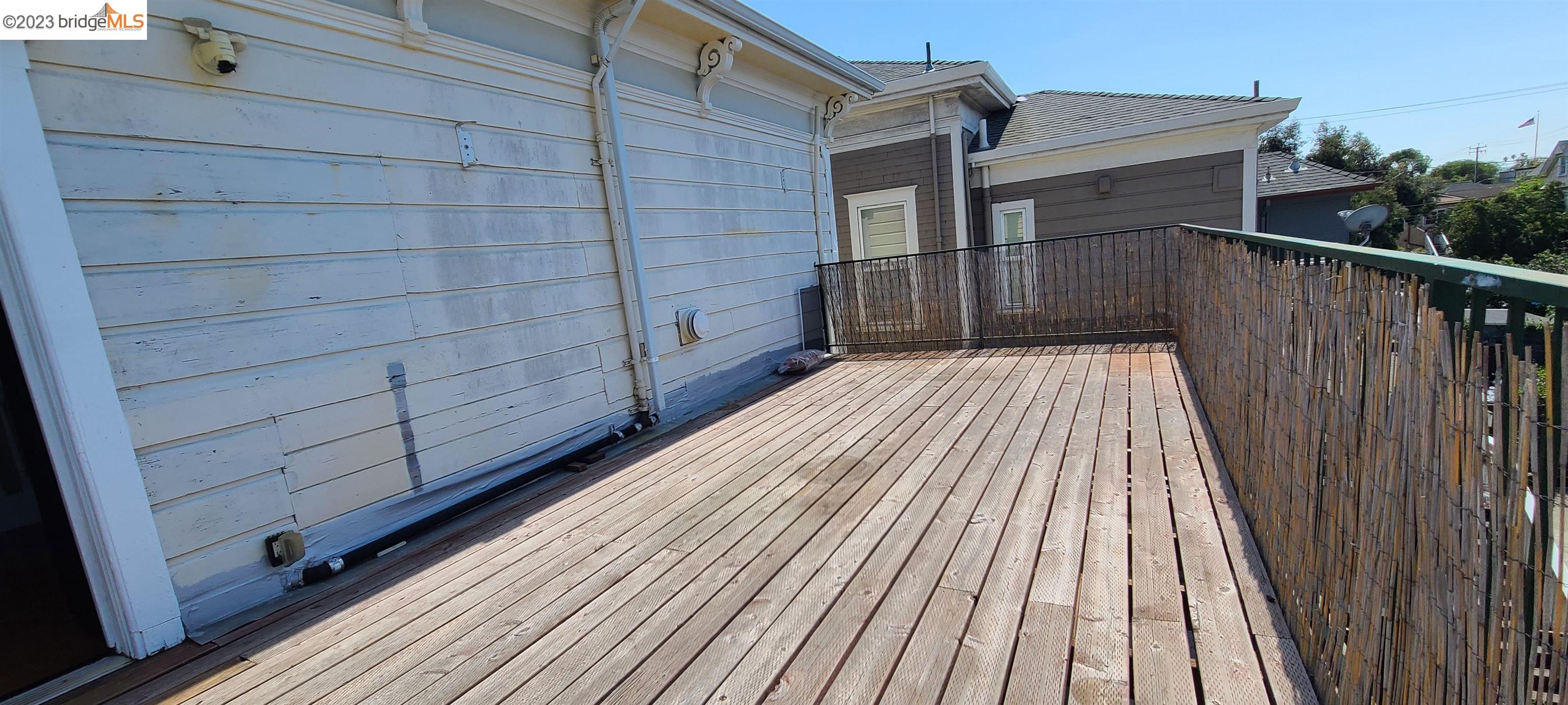 Detail Gallery Image 10 of 50 For 2825 Market St, Oakland,  CA 94608 - – Beds | – Baths