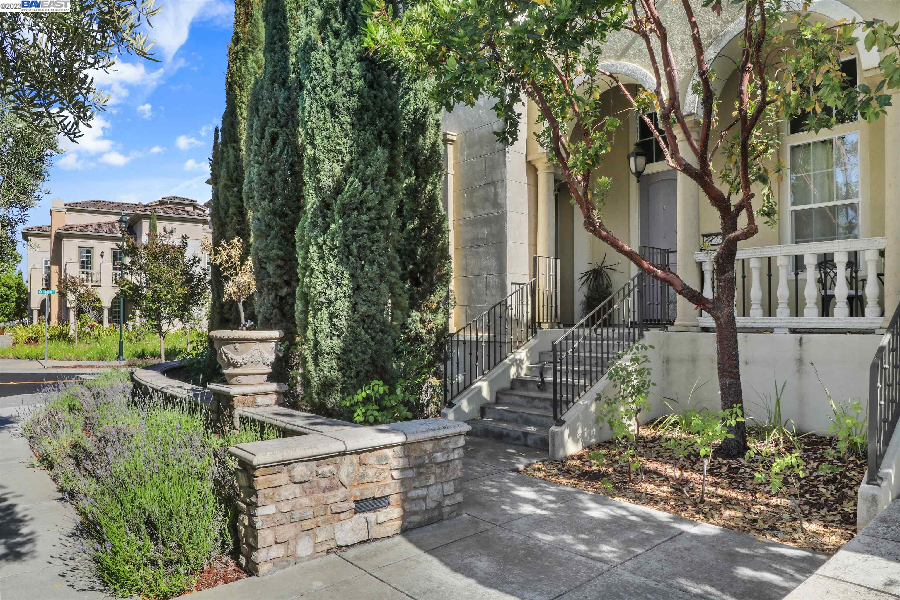 Photo #2: 41028526 Listing 