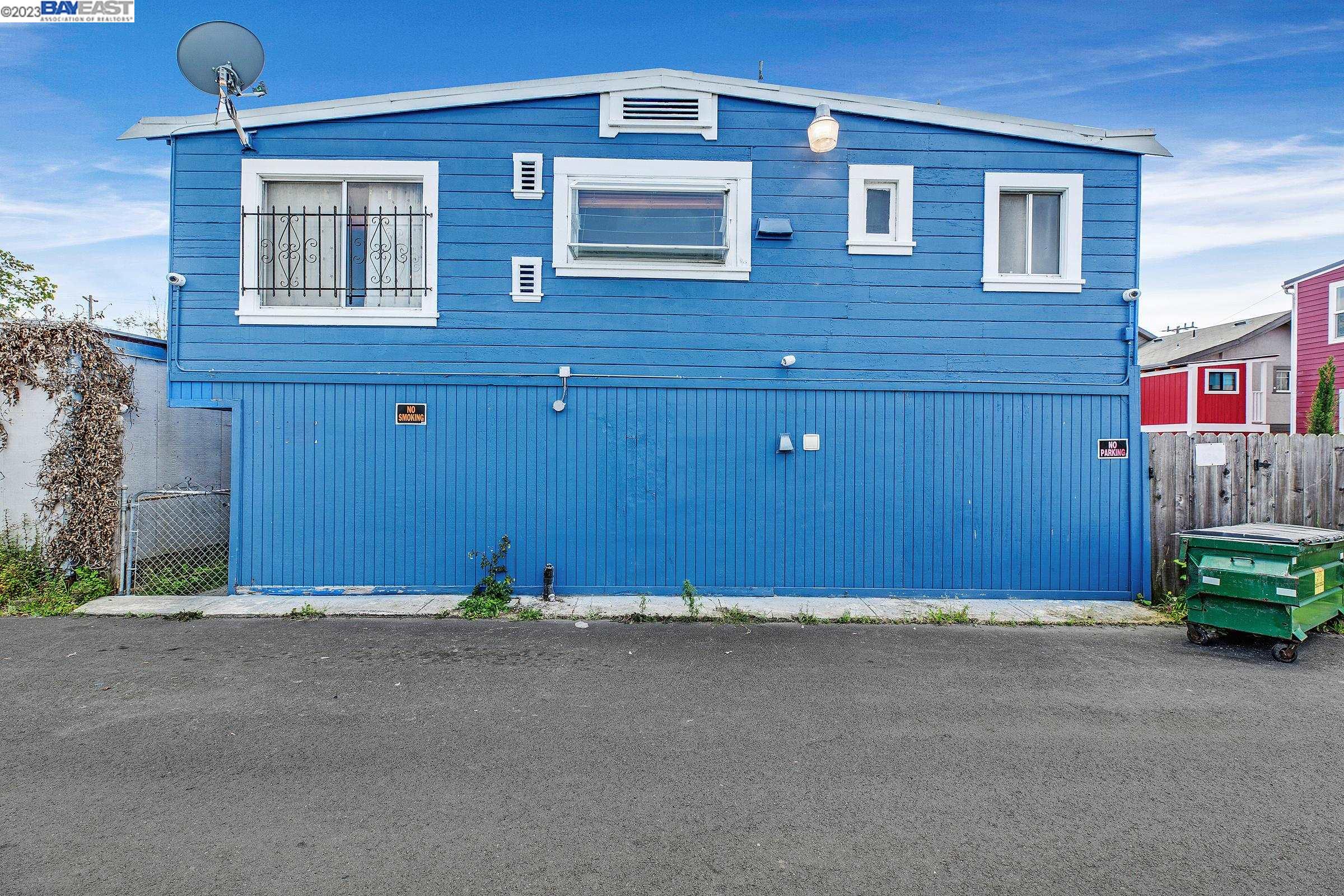 Detail Gallery Image 8 of 41 For 1164 Ocean Ave, Oakland,  CA 94608 - – Beds | – Baths
