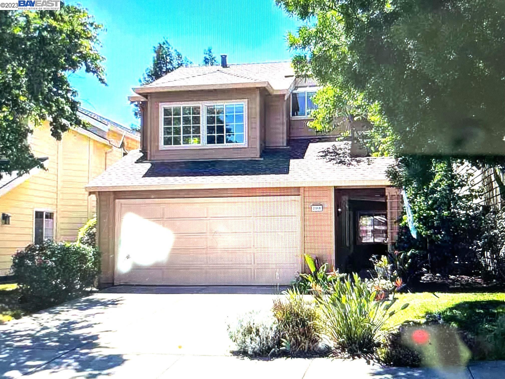 Detail Gallery Image 1 of 1 For 2046 Eilene Dr, Pleasanton,  CA 94588 - 2 Beds | 2/1 Baths