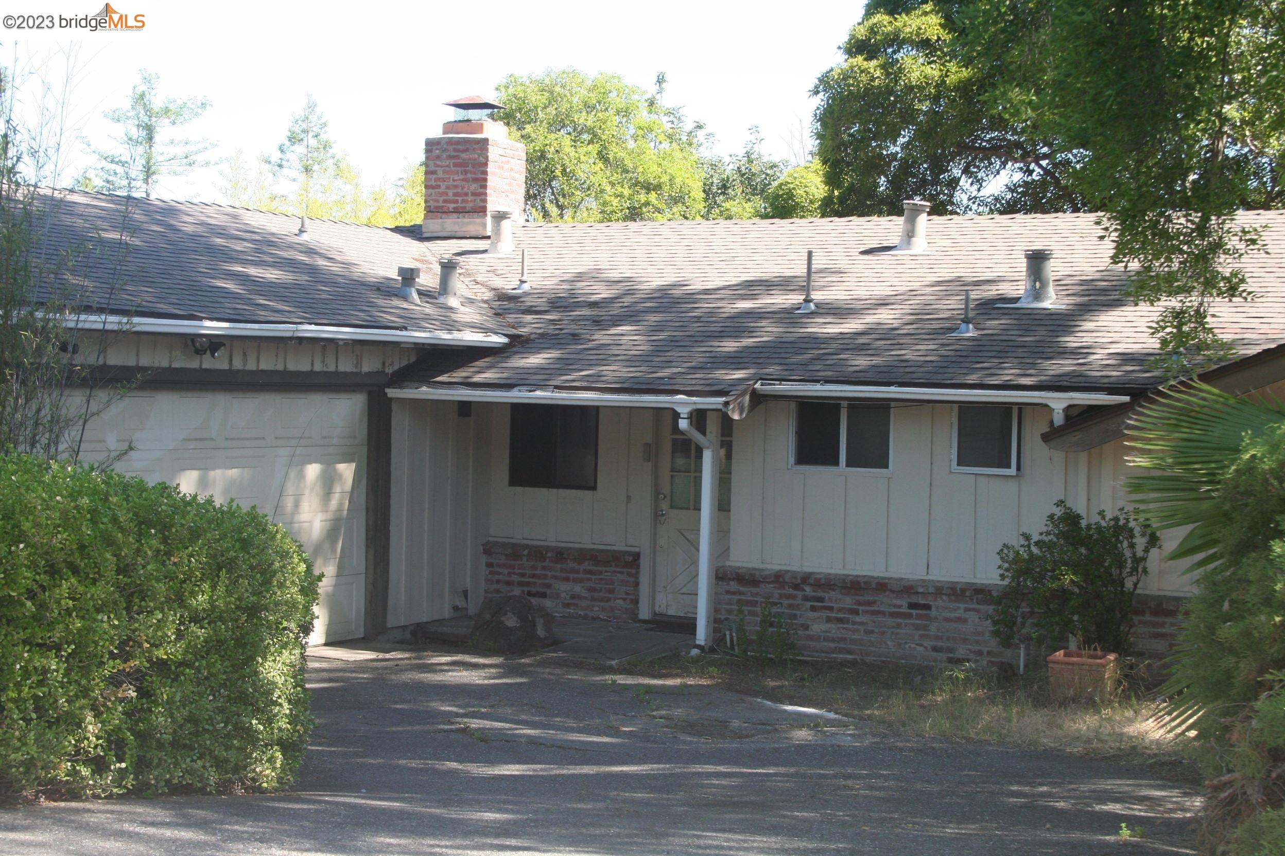 Detail Gallery Image 1 of 1 For 2660 Ross Place, Walnut Creek,  CA 94597-2445 - 2 Beds | 2 Baths