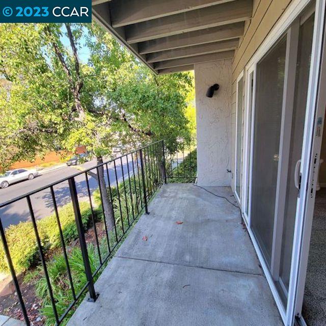 More Details about MLS # 41028839 : 1089 WESLEY CT # 3