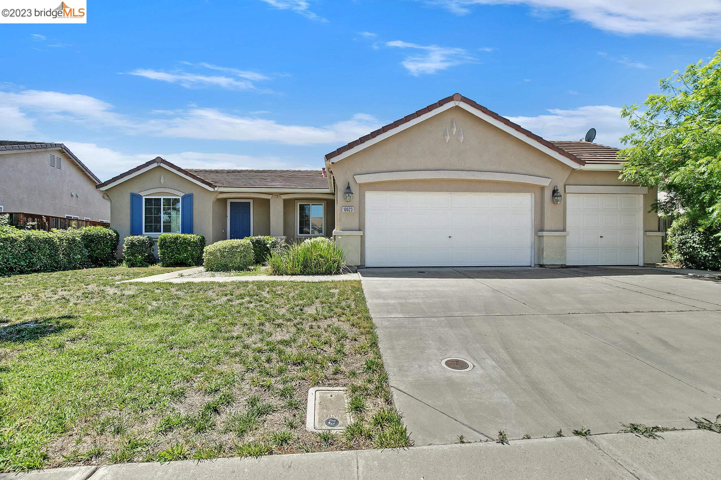 Detail Gallery Image 1 of 1 For 10023 Reflection Ln, Stockton,  CA 95219 - 4 Beds | 2 Baths