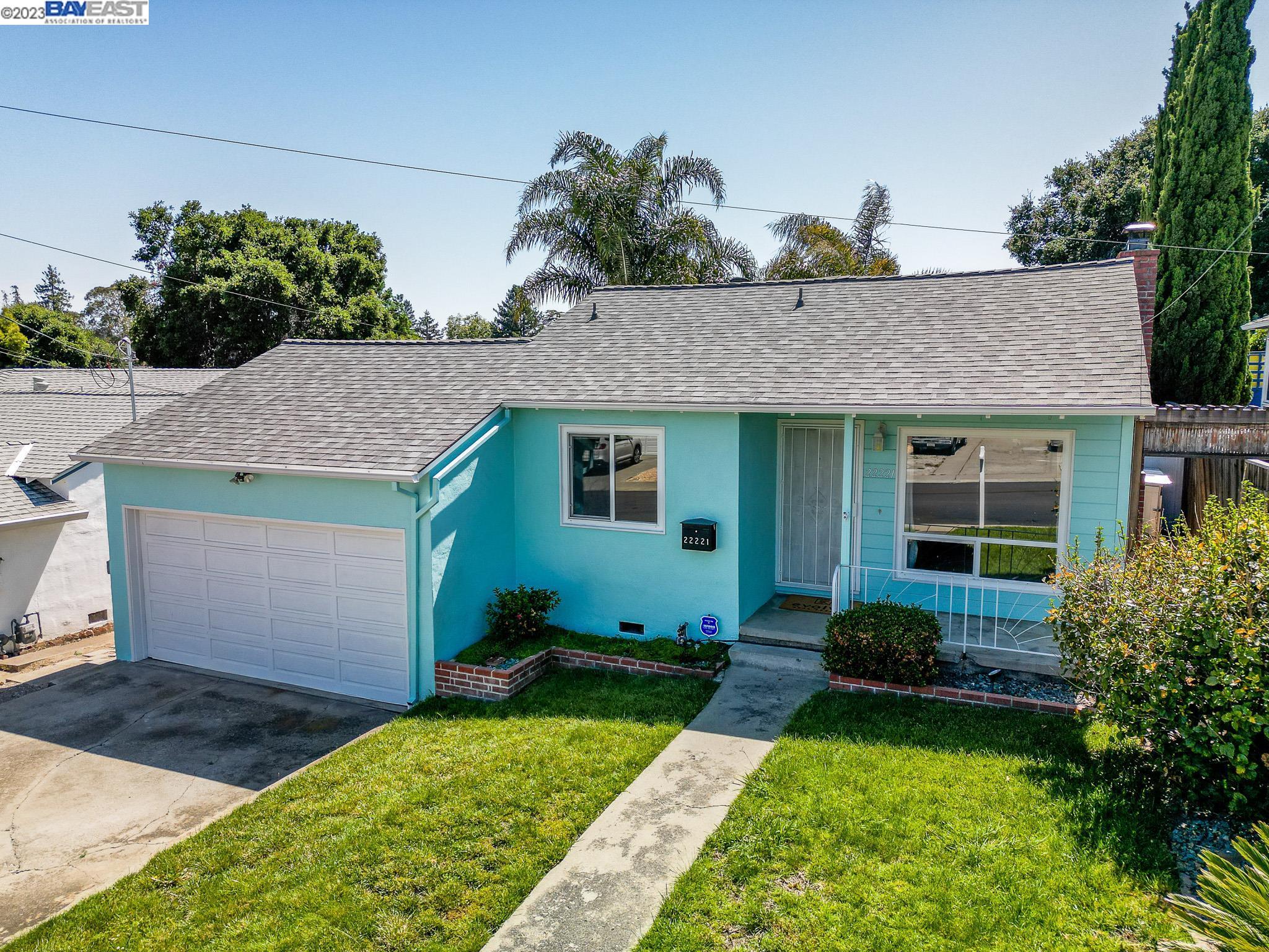 Detail Gallery Image 1 of 1 For 22221 Cameron St, Castro Valley,  CA 94546 - 3 Beds | 1 Baths