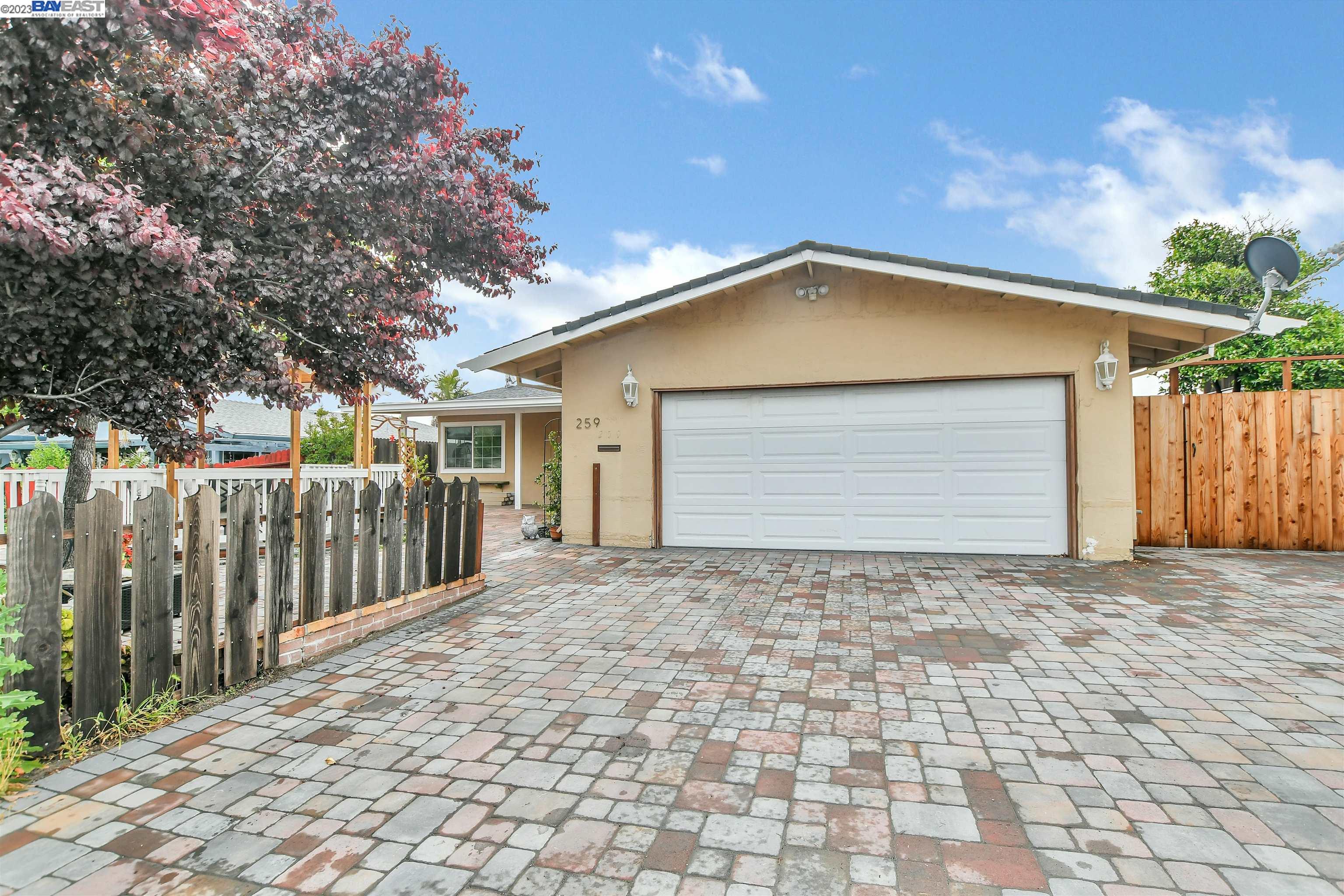 Detail Gallery Image 1 of 1 For 259 Anchor, Bay Point,  CA 94565 - 5 Beds | 3 Baths