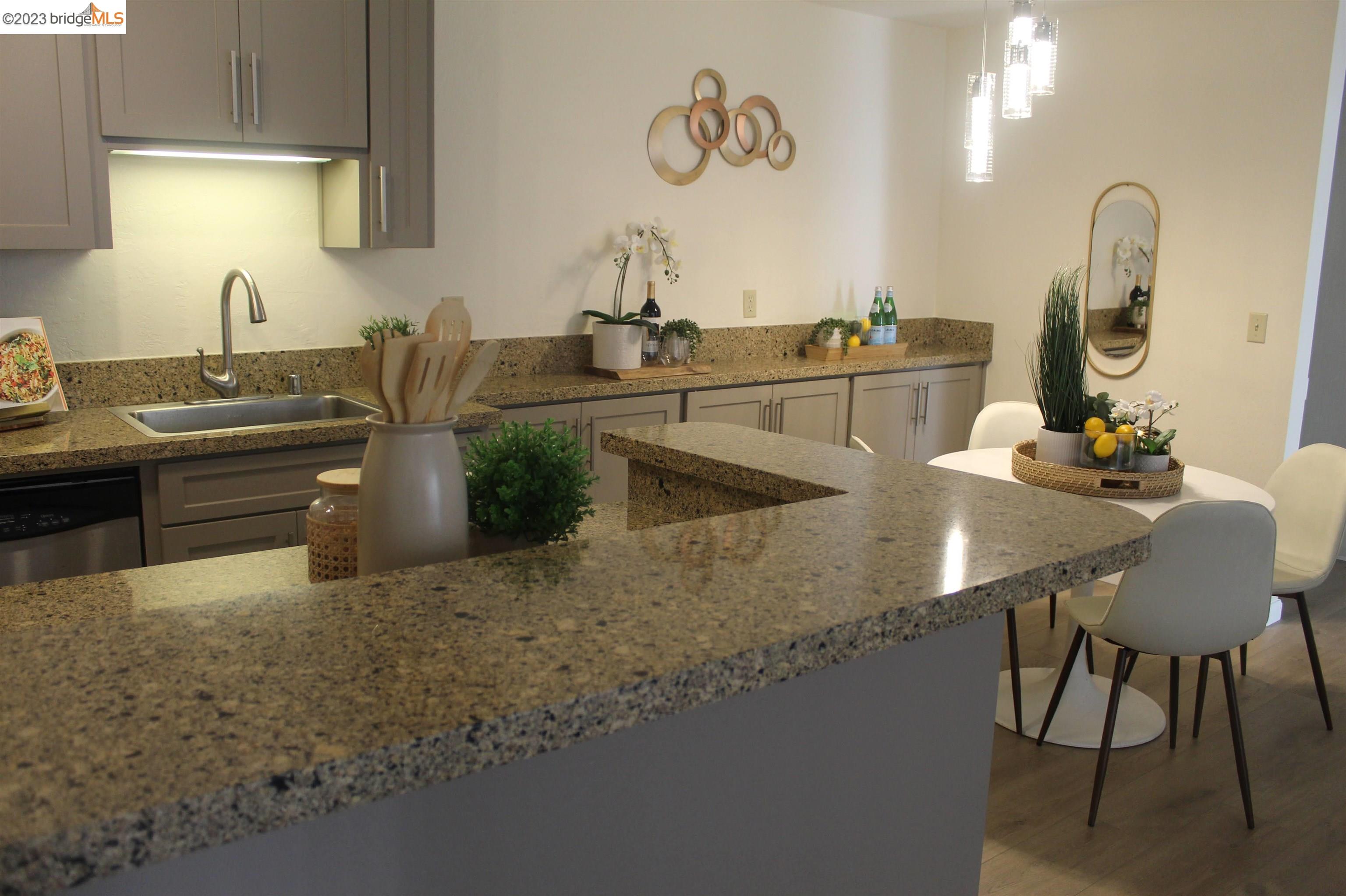 Photo #3: 41029195 Listing 