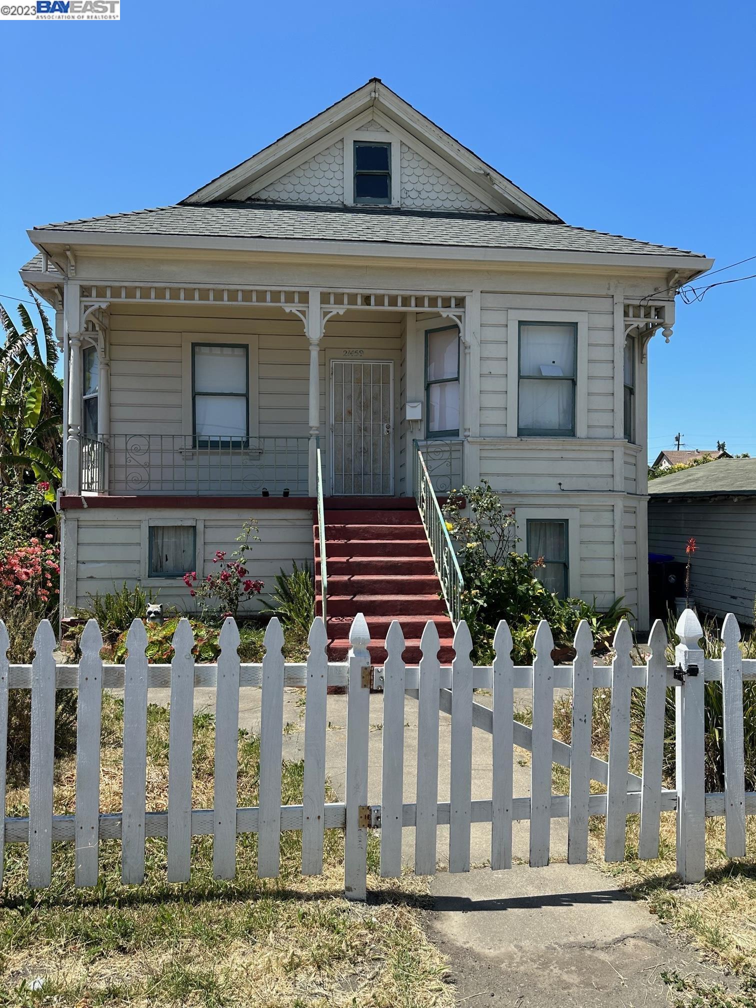 Detail Gallery Image 1 of 1 For 21459 Locust St., Hayward,  CA 94541 - 3 Beds | 1 Baths